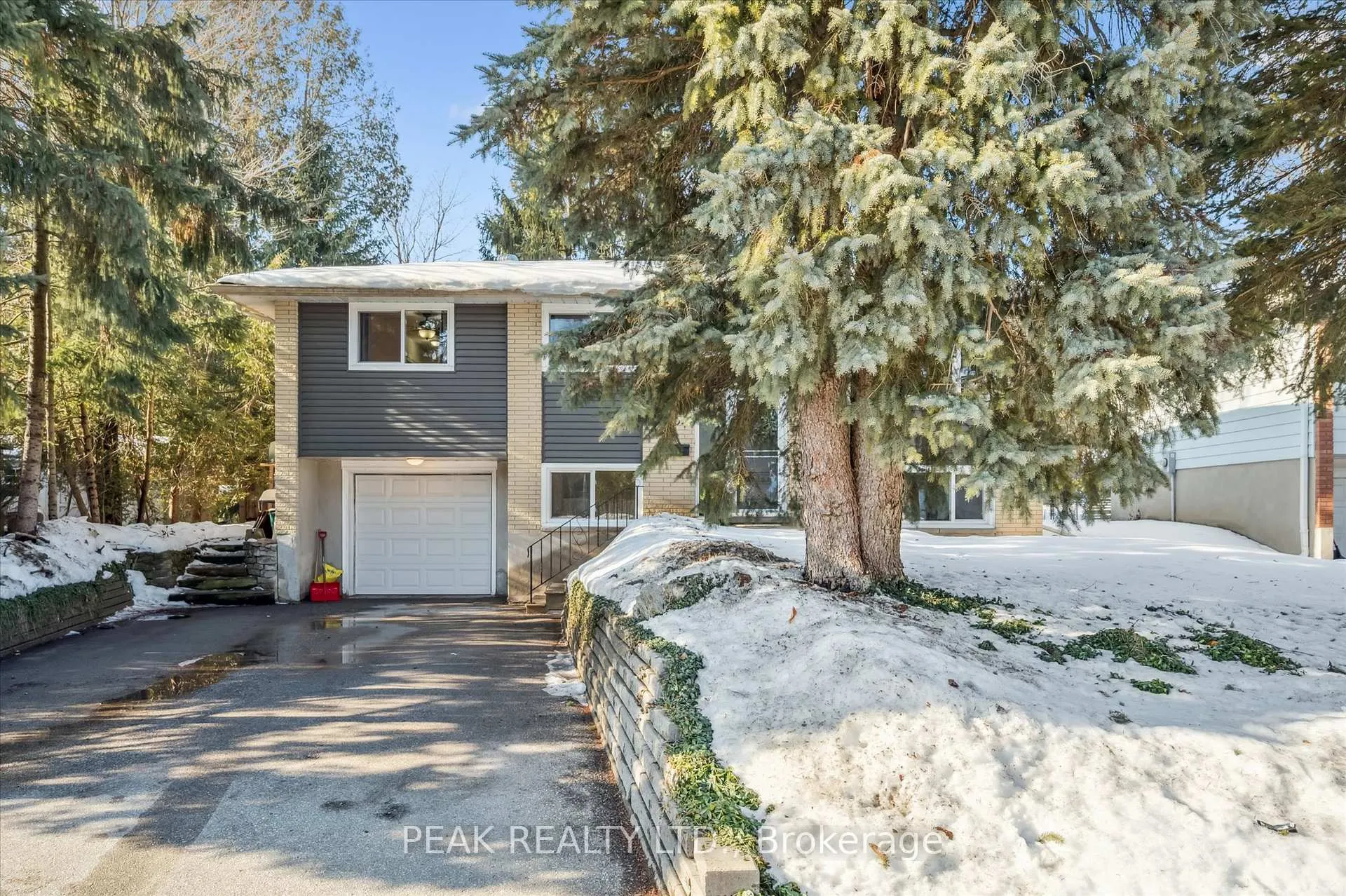 Photo 2 of 204 Cedarbrae Avenue, Waterloo — HOMEH