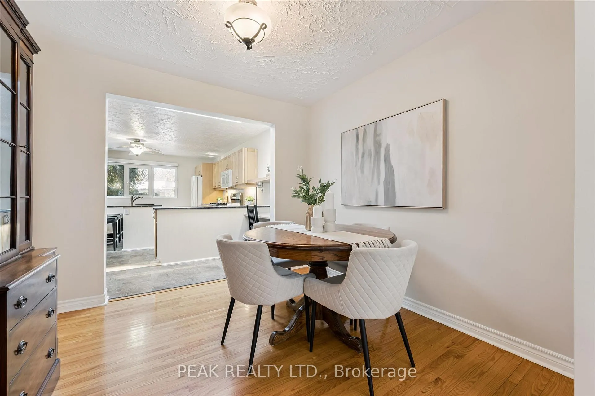 Photo 5 of 204 Cedarbrae Avenue, Waterloo — HOMEH