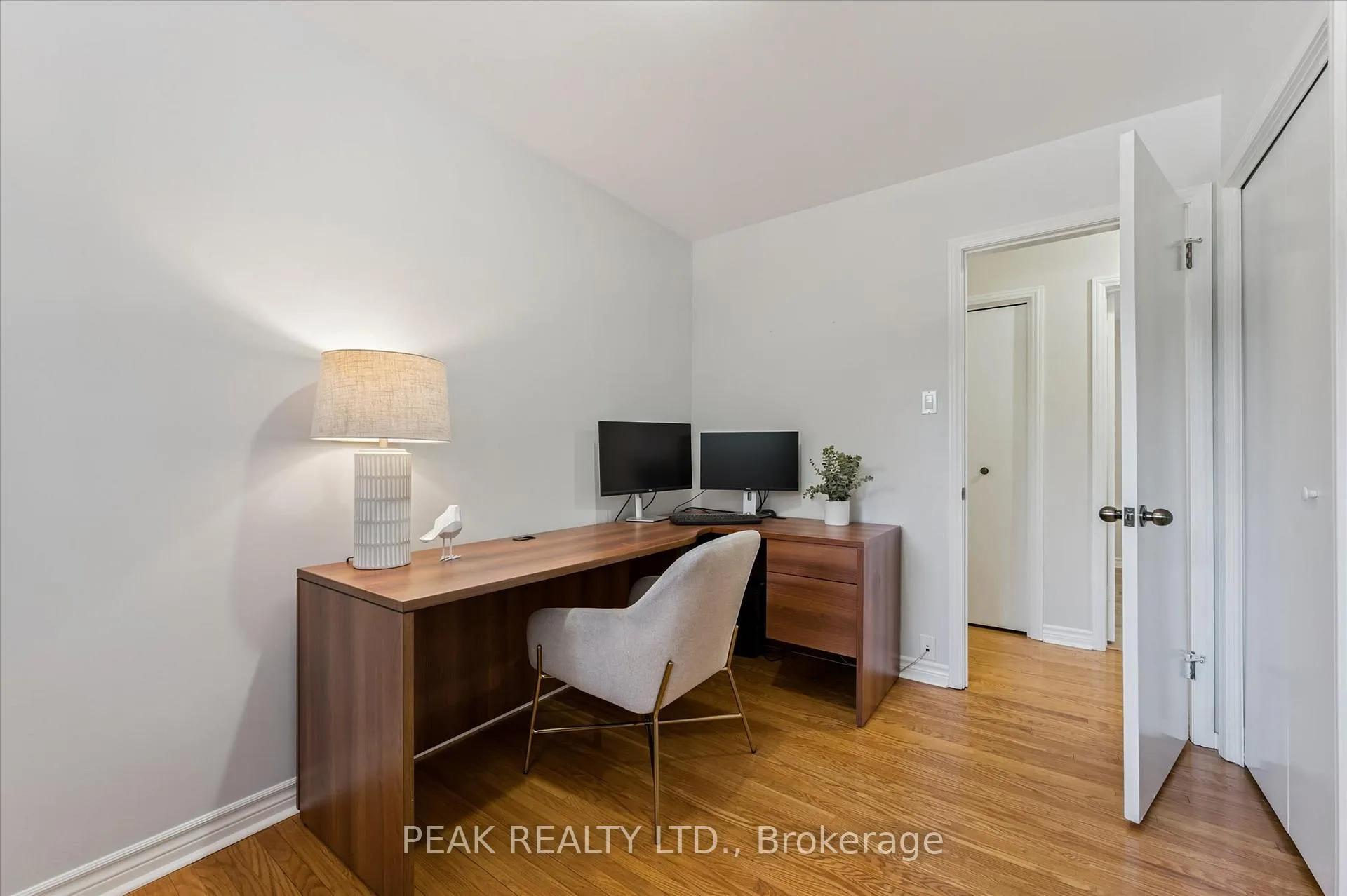 Photo 19 of 204 Cedarbrae Avenue, Waterloo — HOMEH