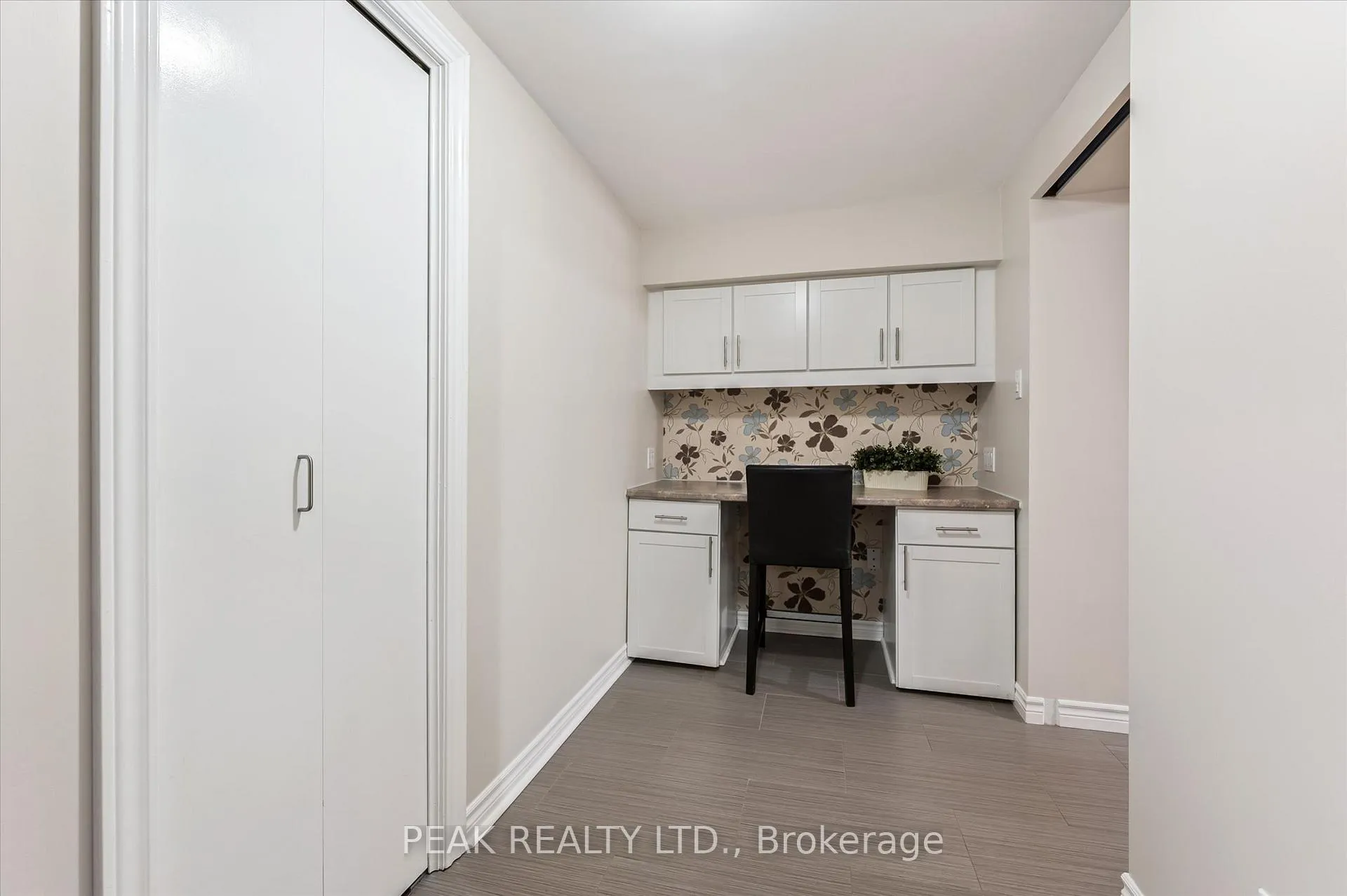 Photo 24 of 204 Cedarbrae Avenue, Waterloo — HOMEH