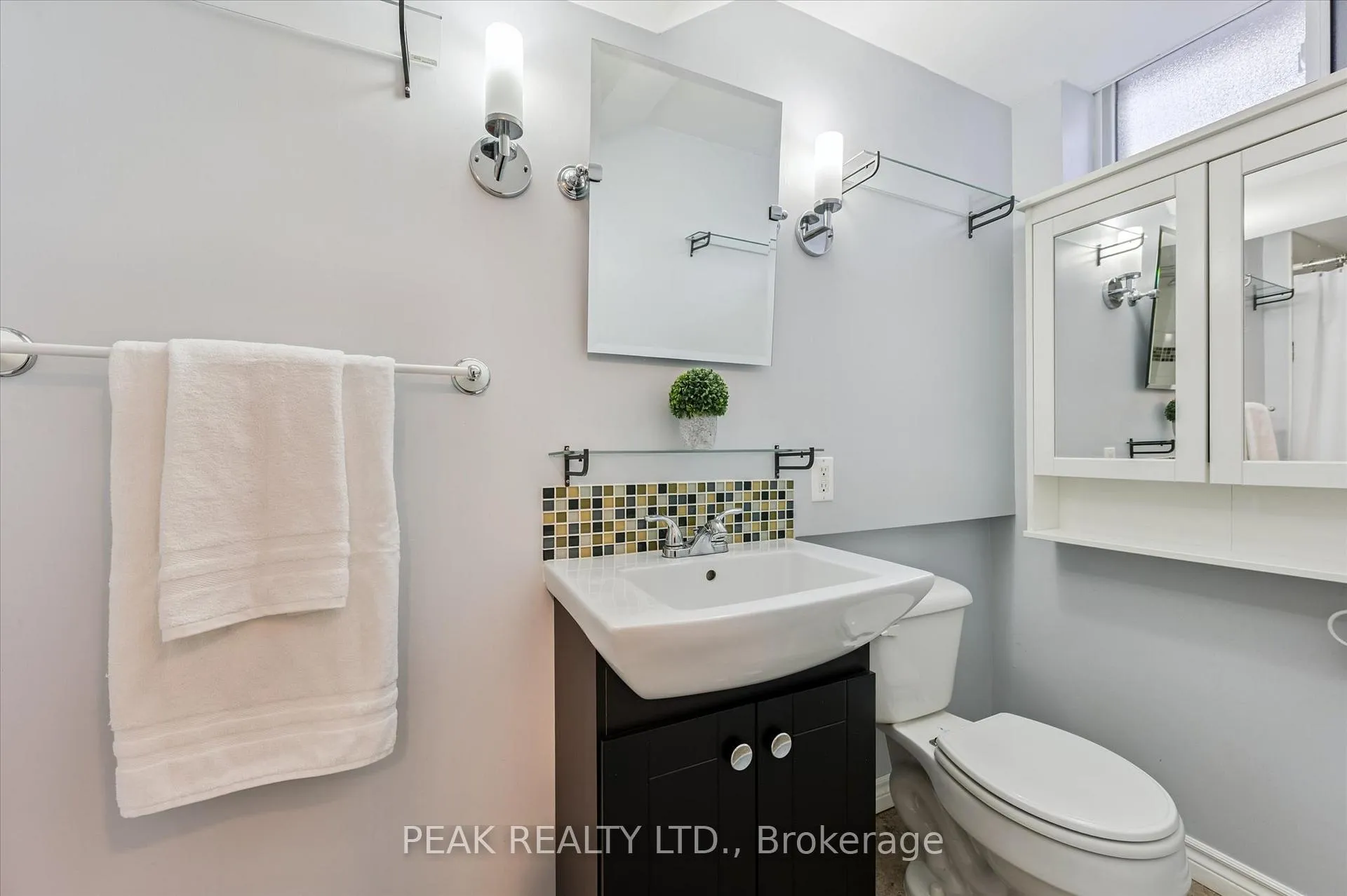 Photo 31 of 204 Cedarbrae Avenue, Waterloo — HOMEH