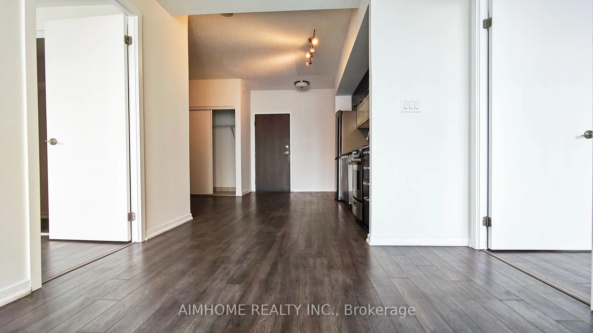 Front of Unit 1107, 68 Abell Street