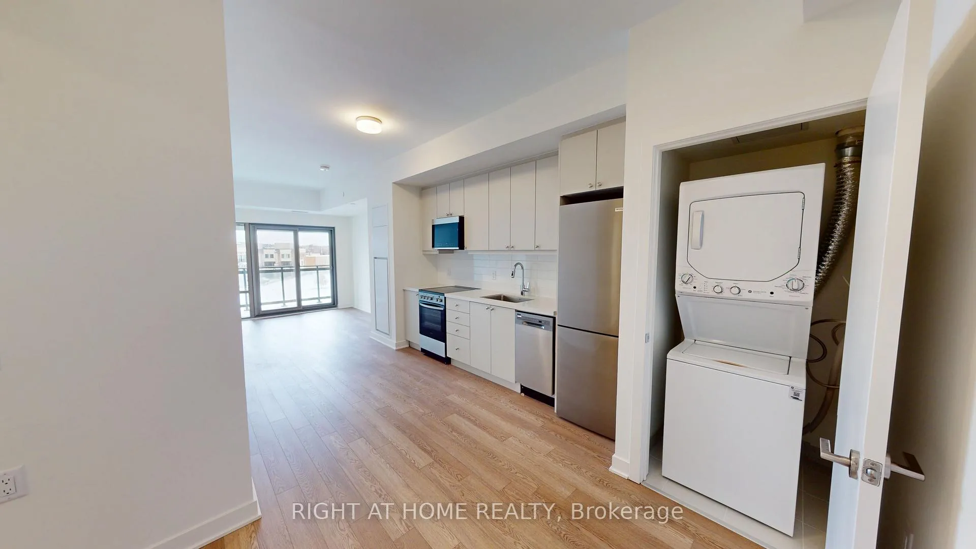Photo 2 of Unit 409, 51 Clarington Boulevard, Clarington, Bowmanville — HOMEH
