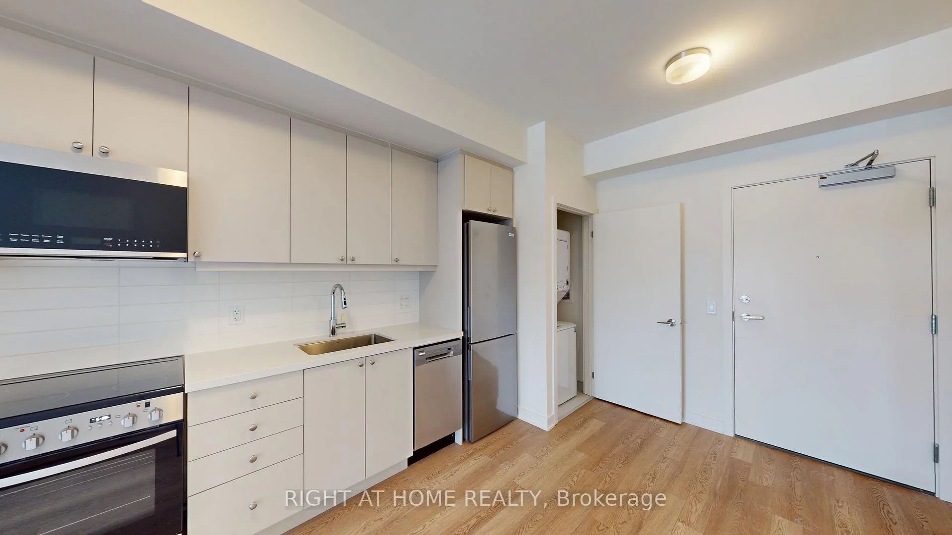 Photo 7 of Unit 409, 51 Clarington Boulevard, Clarington, Bowmanville — HOMEH