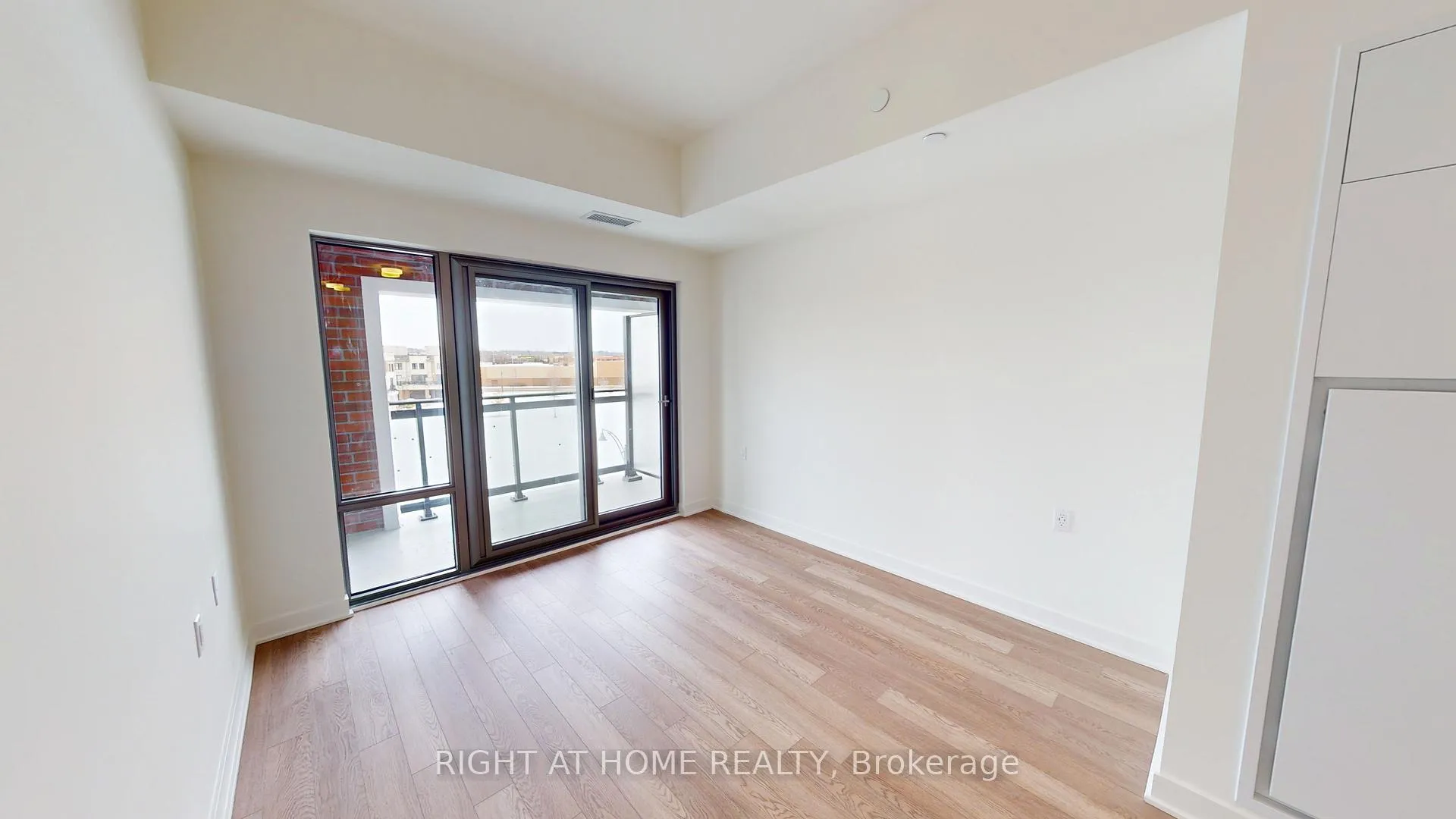 Photo 8 of Unit 409, 51 Clarington Boulevard, Clarington, Bowmanville — HOMEH