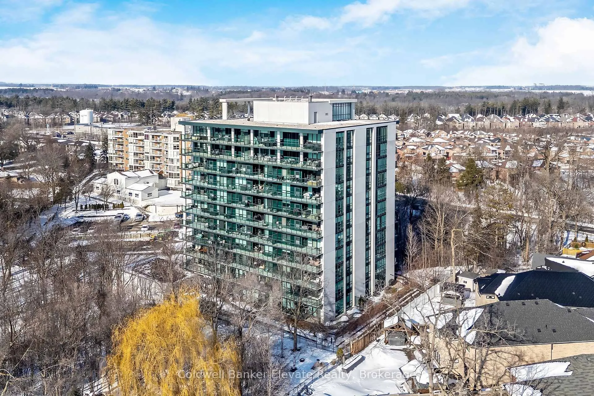 Photo 2 of Unit 905, 50 Hall Road, Halton Hills, Georgetown — HOMEH