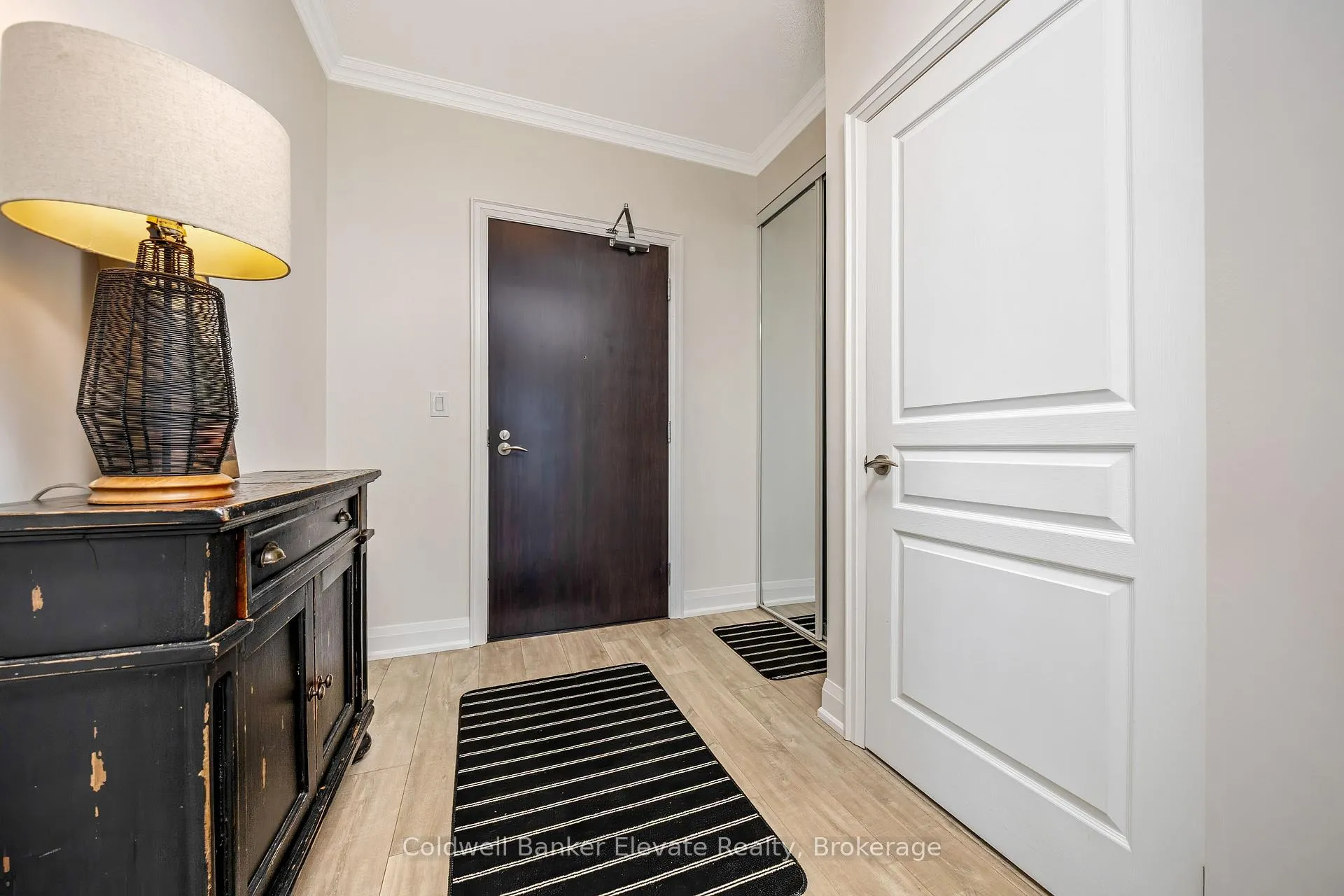 Photo 9 of Unit 905, 50 Hall Road, Halton Hills, Georgetown — HOMEH