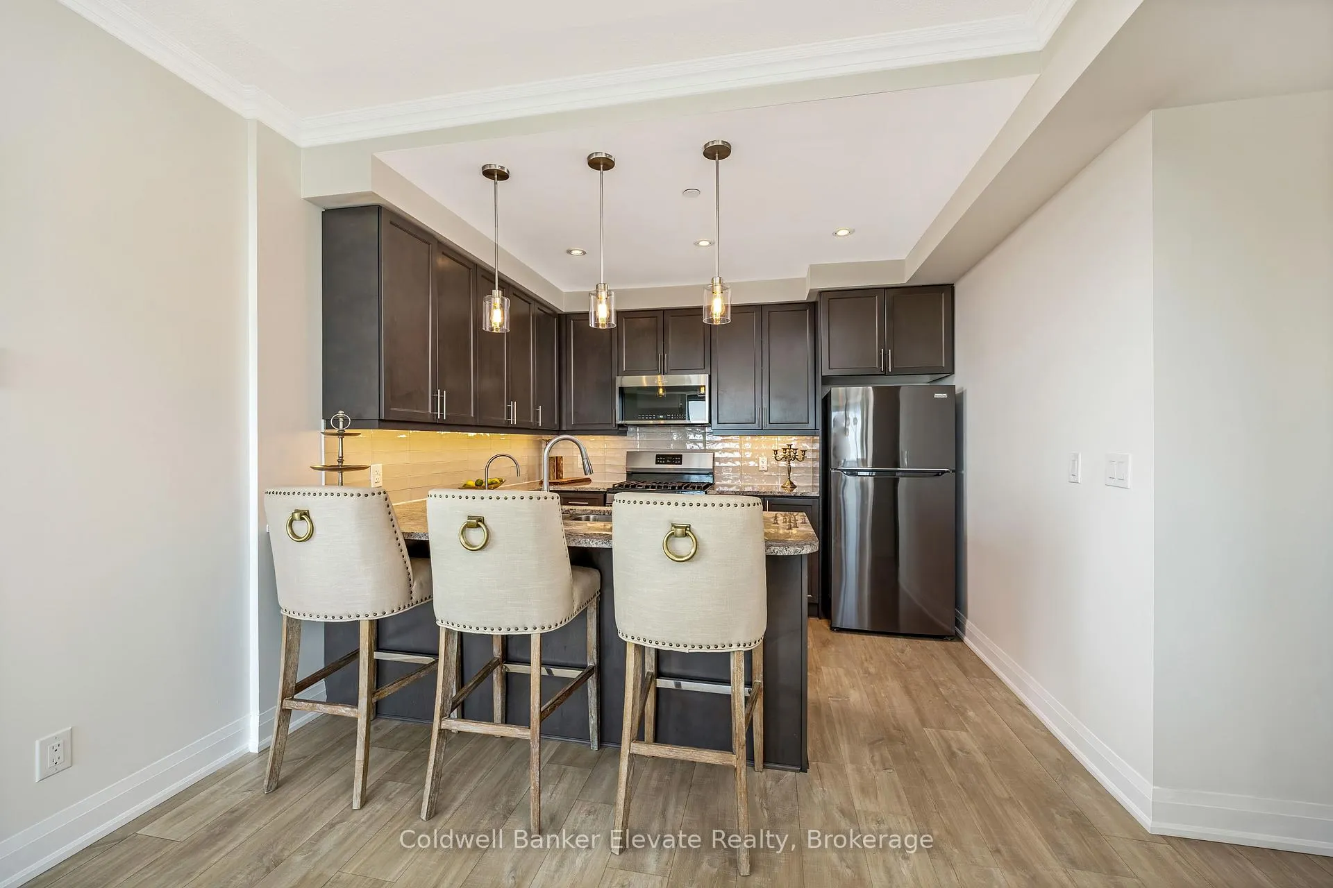 Photo 18 of Unit 905, 50 Hall Road, Halton Hills, Georgetown — HOMEH