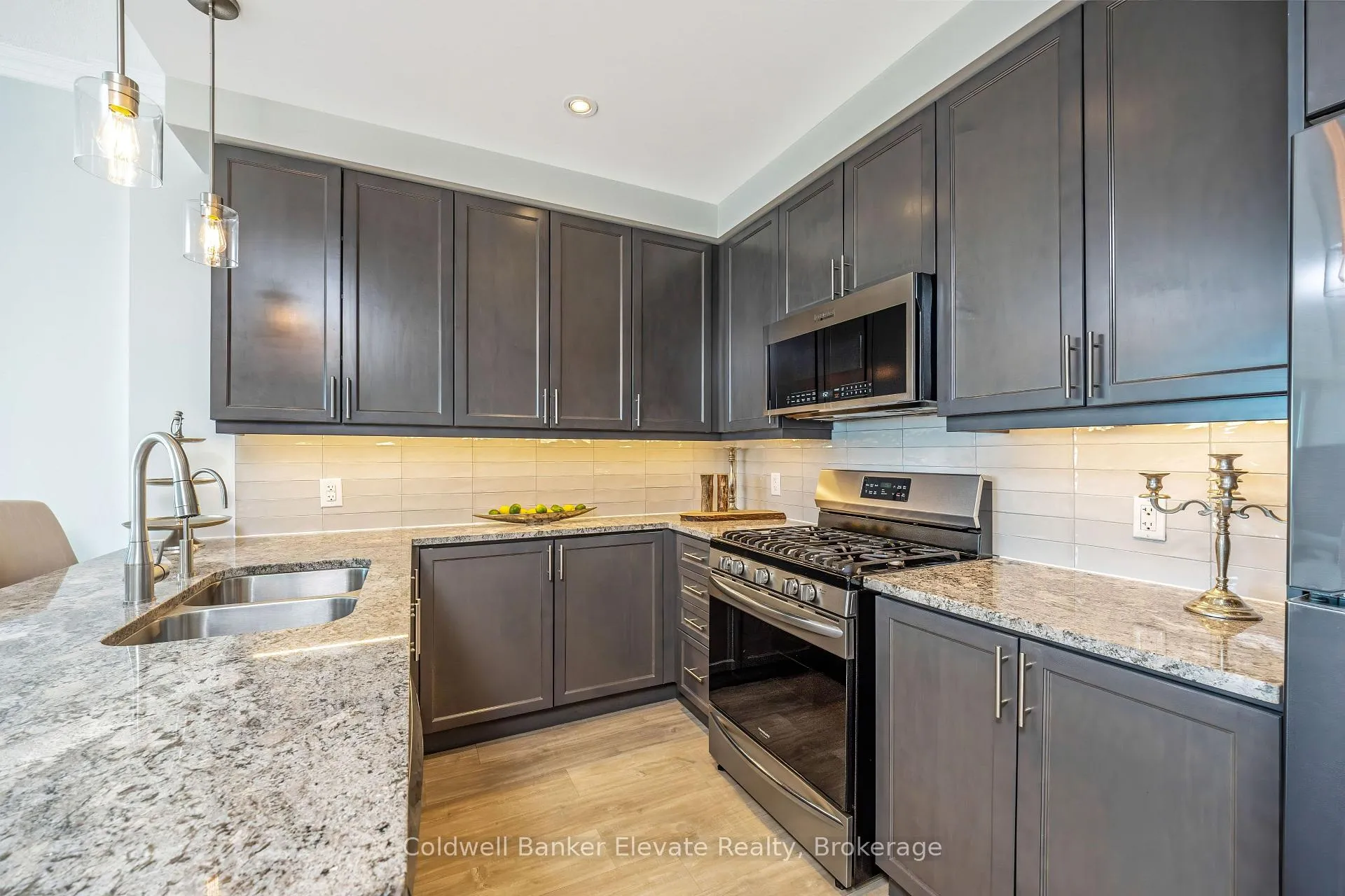 Photo 20 of Unit 905, 50 Hall Road, Halton Hills, Georgetown — HOMEH