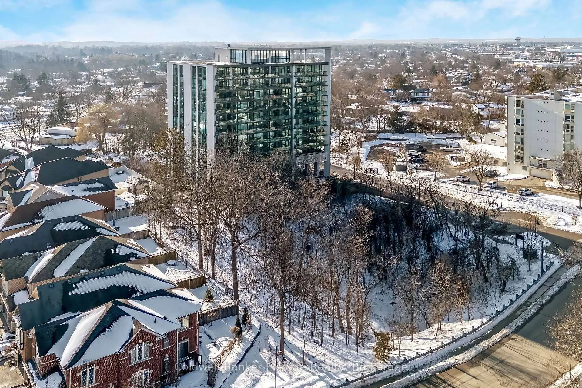 Photo 49 of Unit 905, 50 Hall Road, Halton Hills, Georgetown — HOMEH