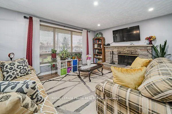 Photo 5 of 45 Beechwood Drive, Peterborough, Monaghan Ward 2 — HOMEH