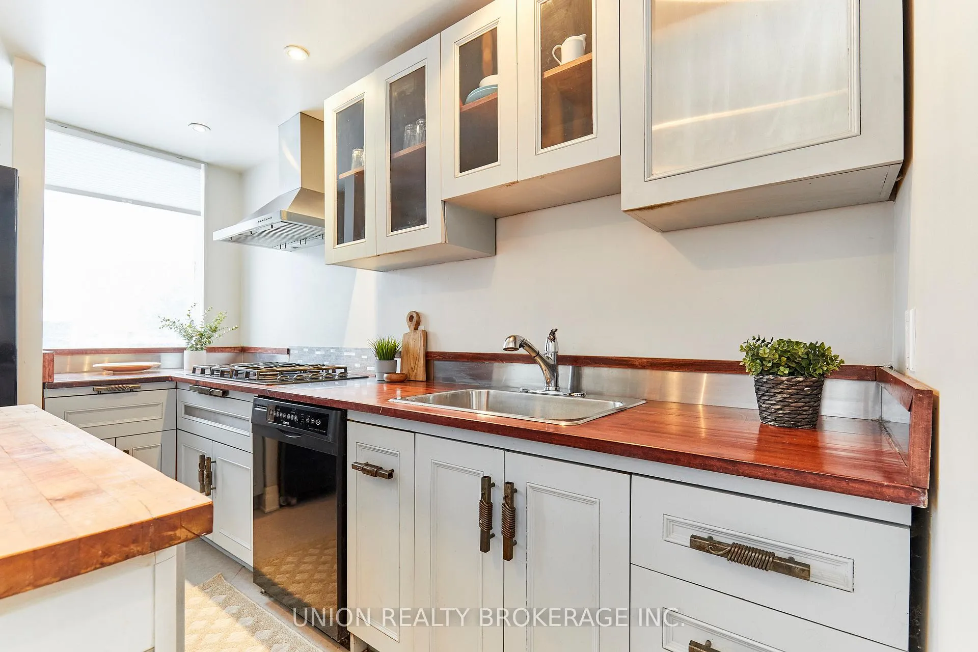 Photo 15 of 158 Heward Avenue, Toronto, South Riverdale — HOMEH