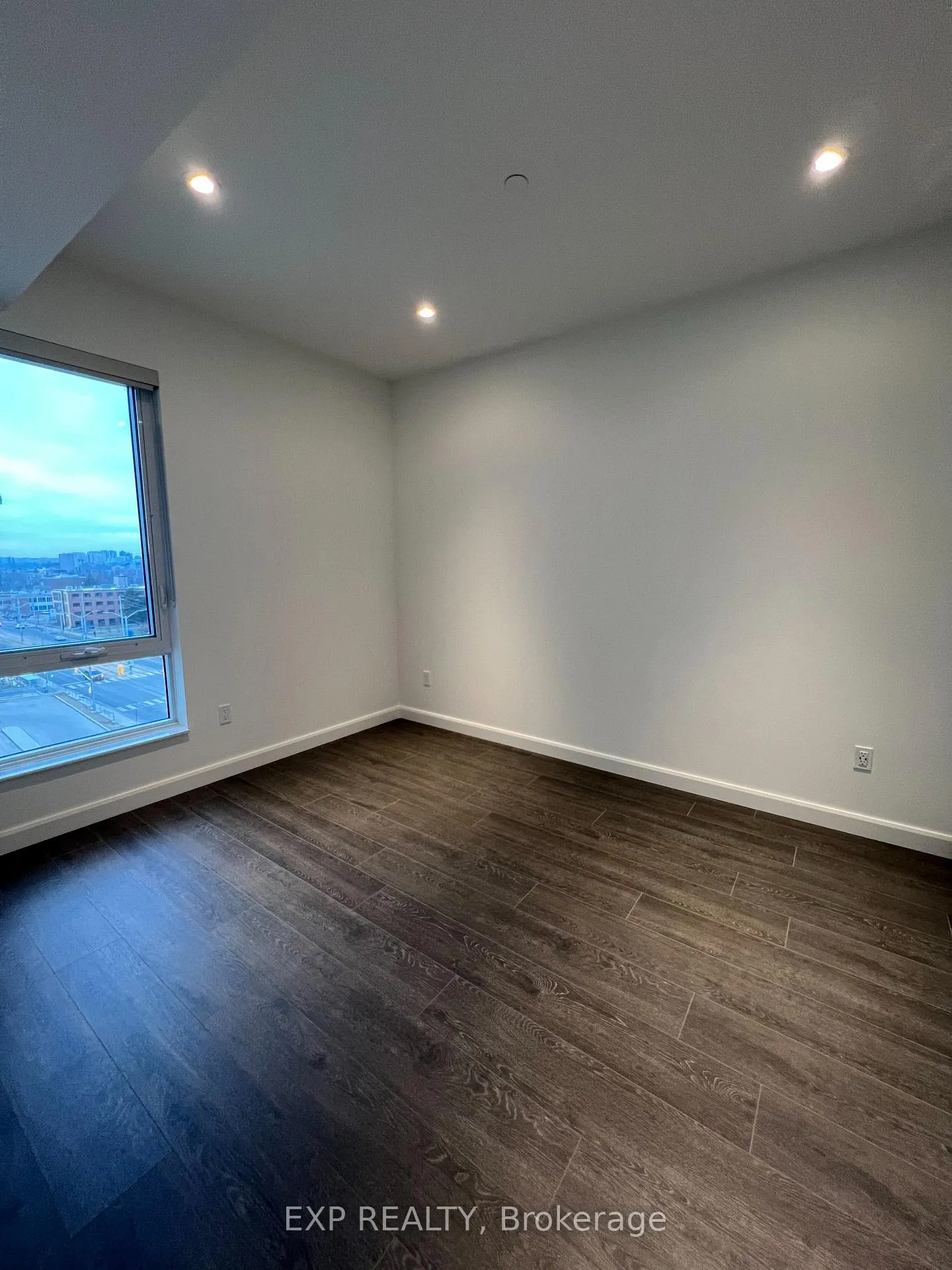 Photo 11 of Unit 705, 741 King Street W, Kitchener — HOMEH