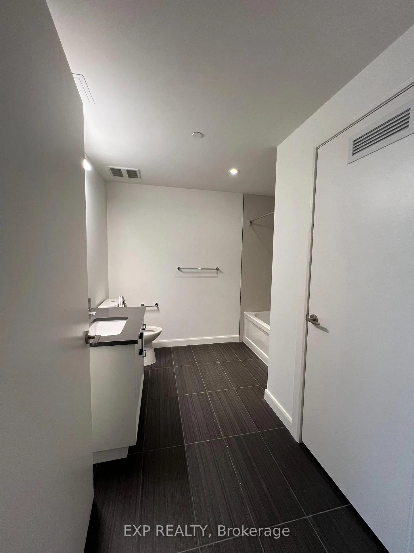 Photo 13 of Unit 705, 741 King Street W, Kitchener — HOMEH