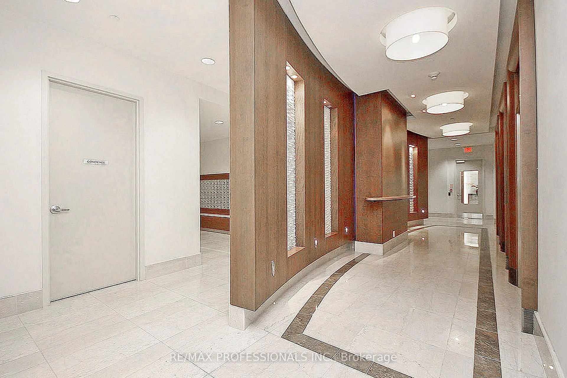 Photo 4 of Unit 2205, 100 John Street, Brampton, Downtown Brampton — HOMEH