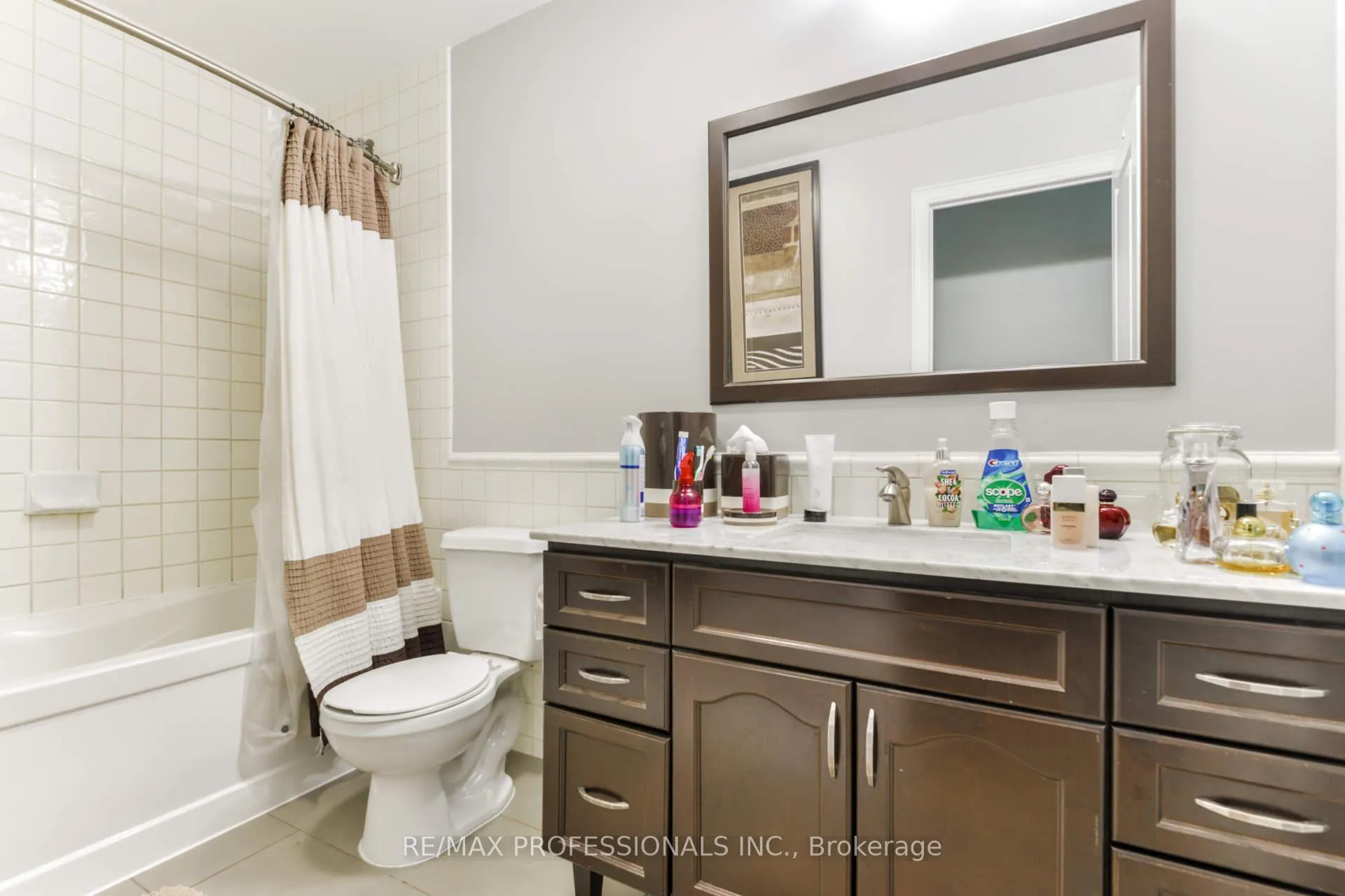 Photo 16 of Unit 2205, 100 John Street, Brampton, Downtown Brampton — HOMEH