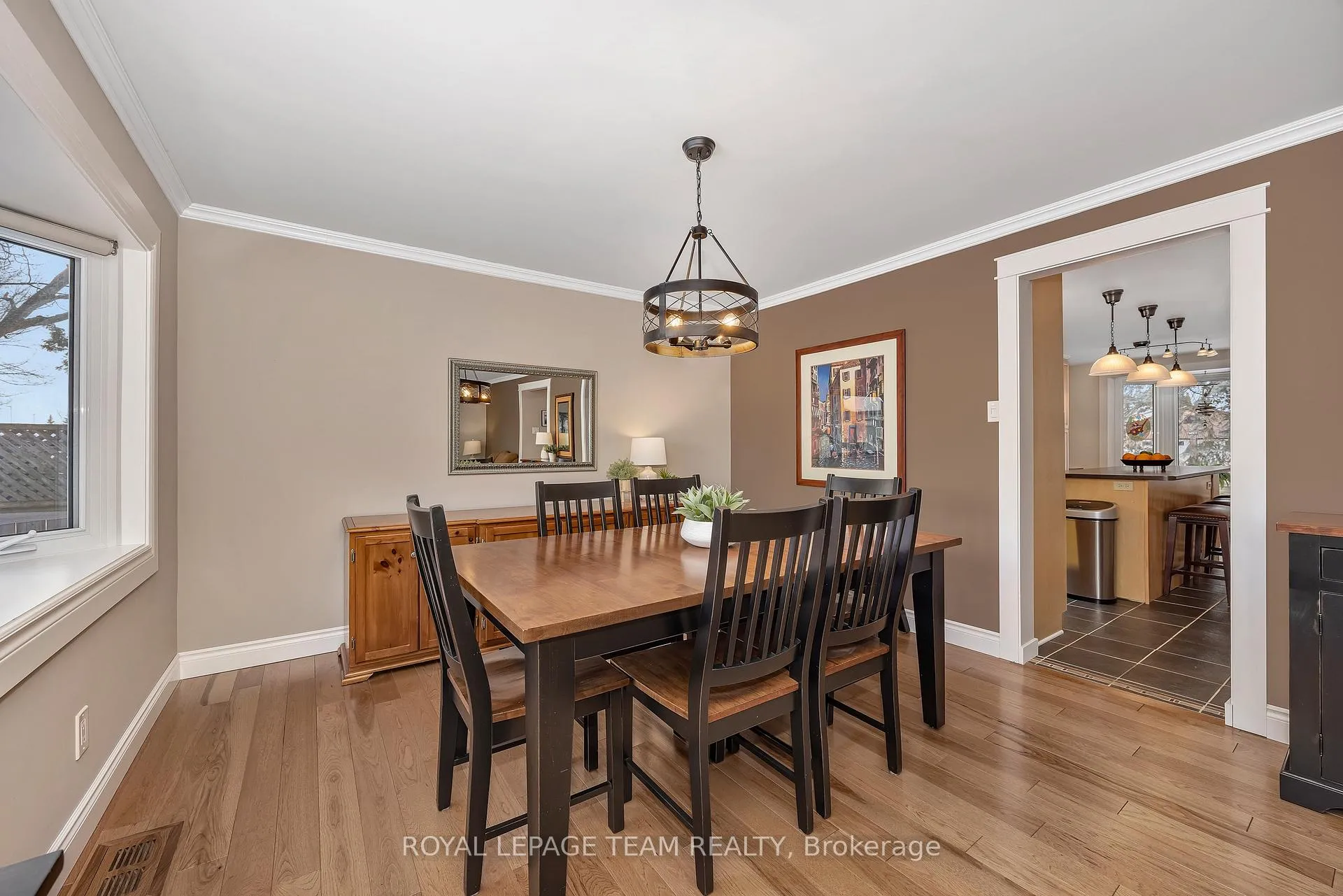 Photo 8 of 277 Park Grove Drive, Ottawa, Queenswood Heights South — HOMEH