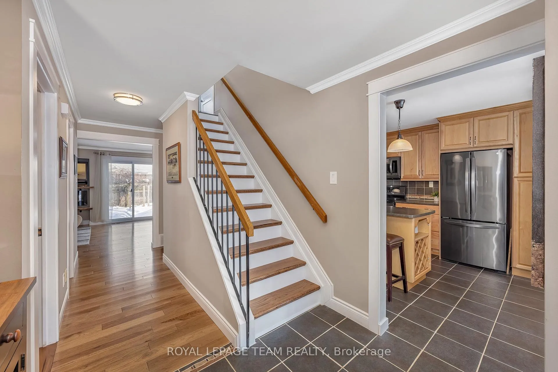 Photo 16 of 277 Park Grove Drive, Ottawa, Queenswood Heights South — HOMEH