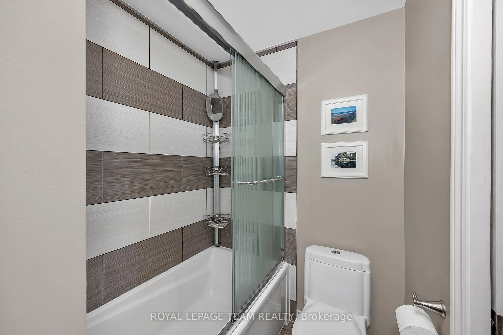Photo 24 of 277 Park Grove Drive, Ottawa, Queenswood Heights South — HOMEH