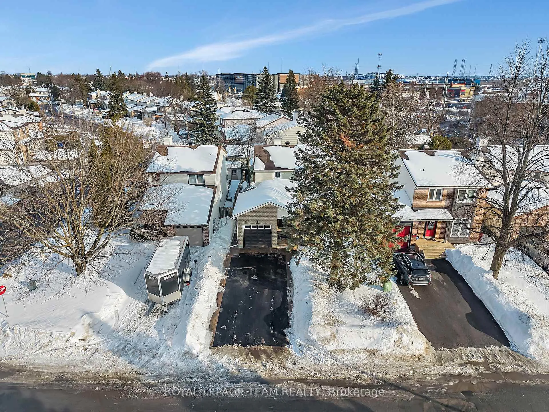 Photo 37 of 277 Park Grove Drive, Ottawa, Queenswood Heights South — HOMEH