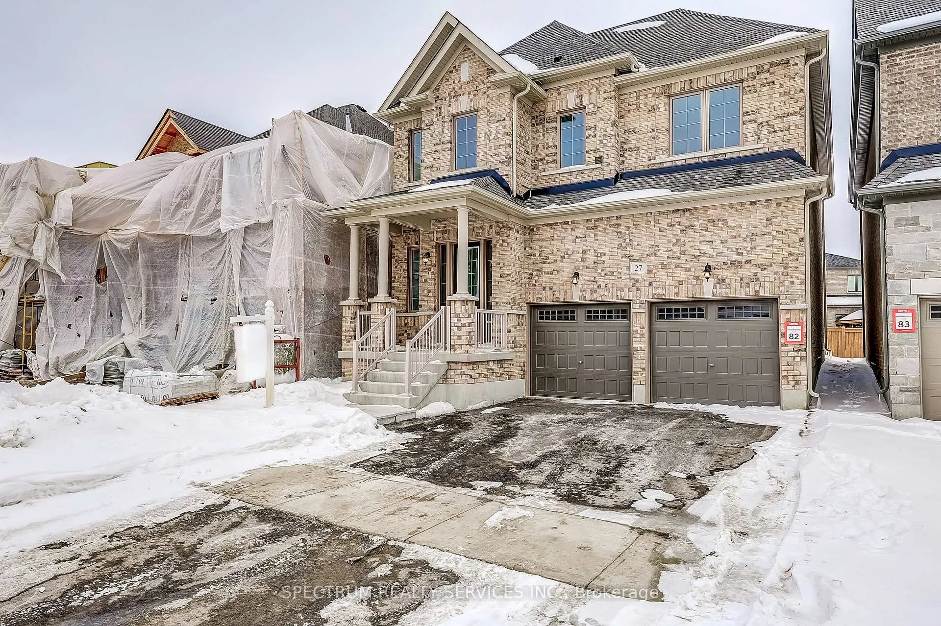 Photo 2 of 27 Rogerson Street E, Clarington, Newcastle — HOMEH