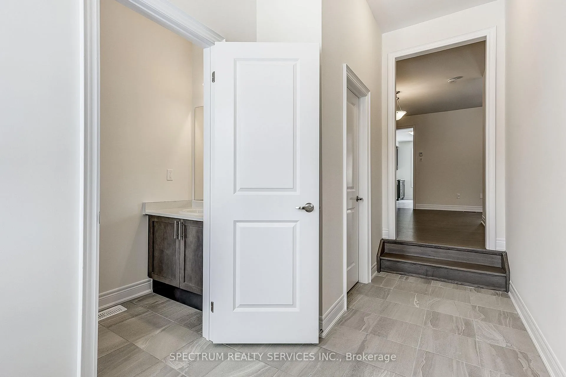 Photo 5 of 27 Rogerson Street E, Clarington, Newcastle — HOMEH