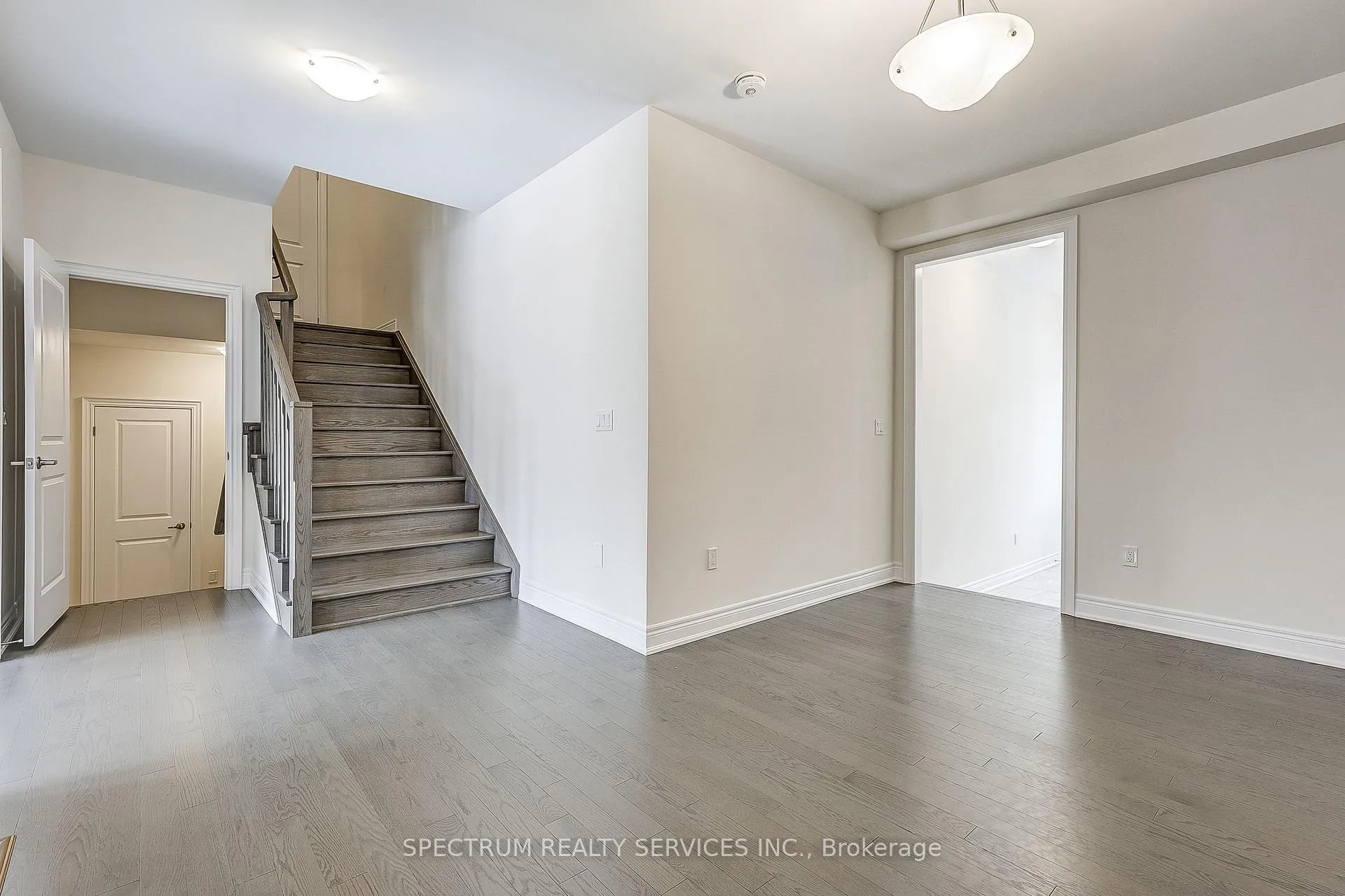 Photo 8 of 27 Rogerson Street E, Clarington, Newcastle — HOMEH
