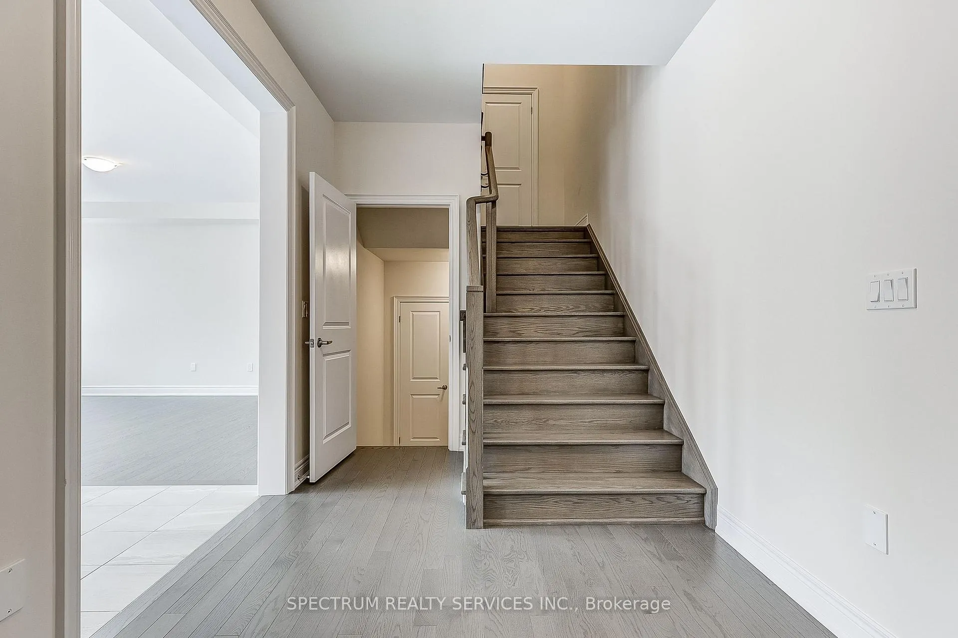 Photo 9 of 27 Rogerson Street E, Clarington, Newcastle — HOMEH