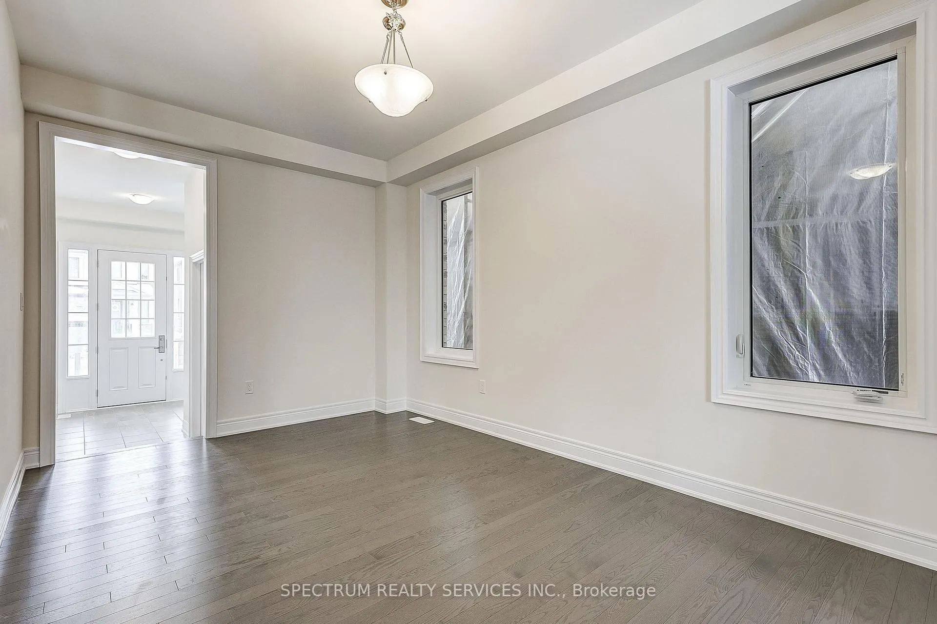 Photo 10 of 27 Rogerson Street E, Clarington, Newcastle — HOMEH