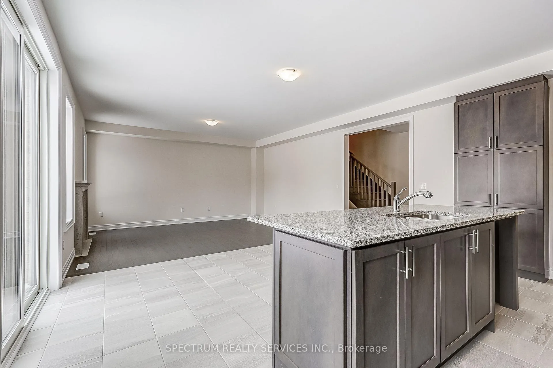 Photo 16 of 27 Rogerson Street E, Clarington, Newcastle — HOMEH