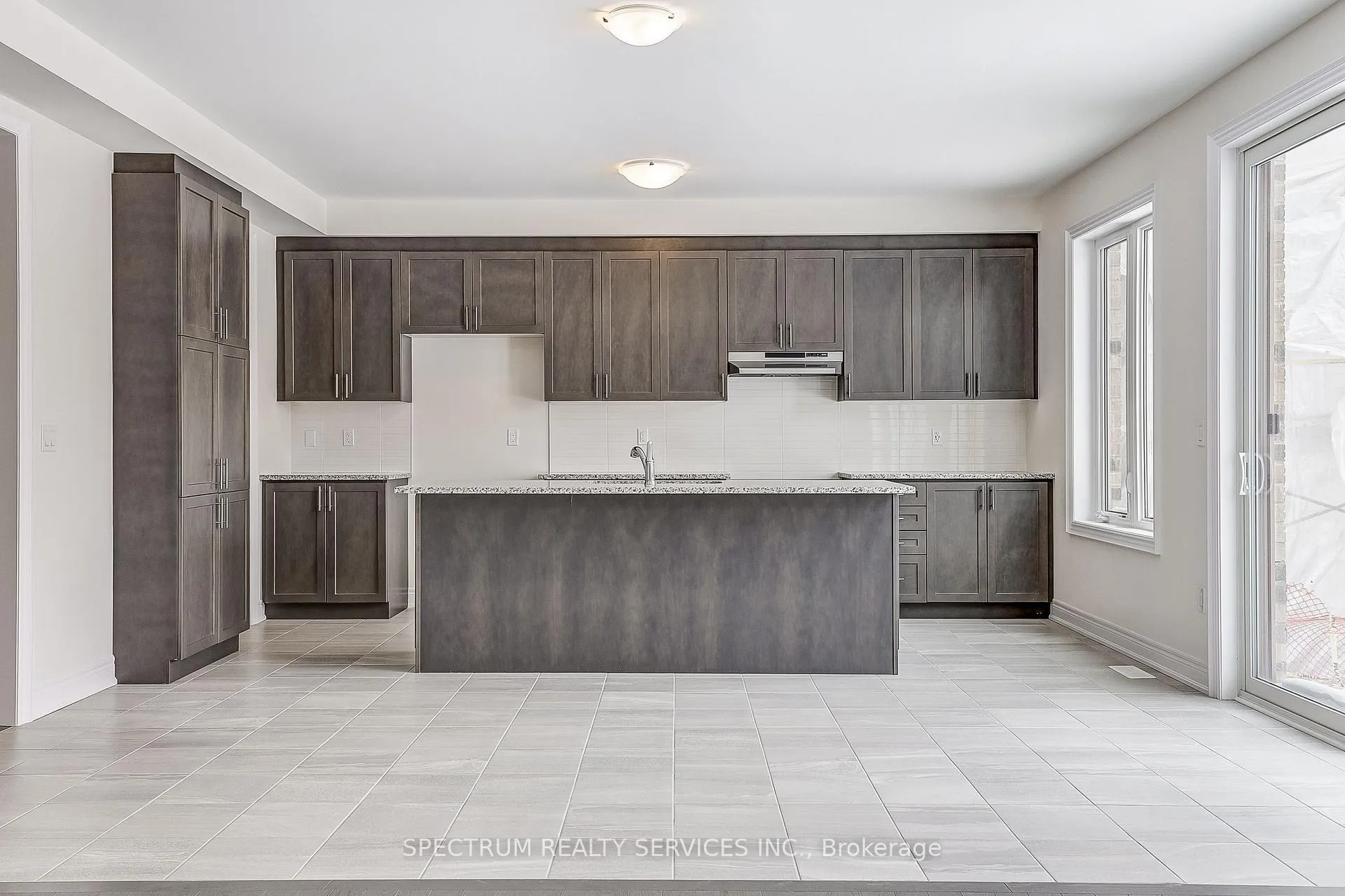 Photo 18 of 27 Rogerson Street E, Clarington, Newcastle — HOMEH