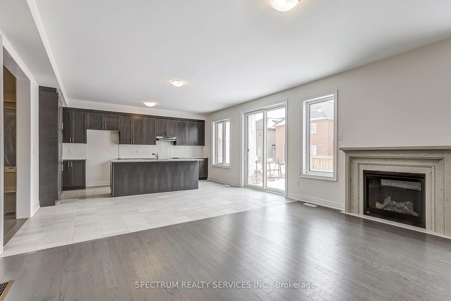 Photo 21 of 27 Rogerson Street E, Clarington, Newcastle — HOMEH