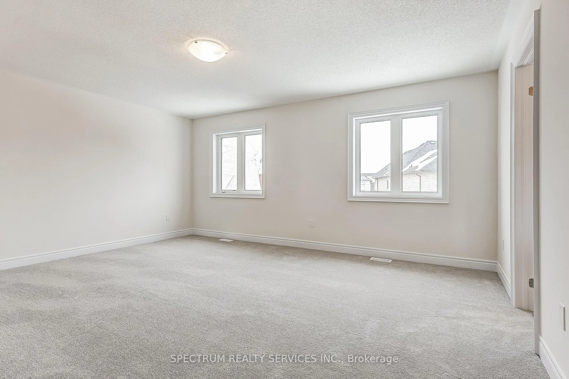 Photo 26 of 27 Rogerson Street E, Clarington, Newcastle — HOMEH