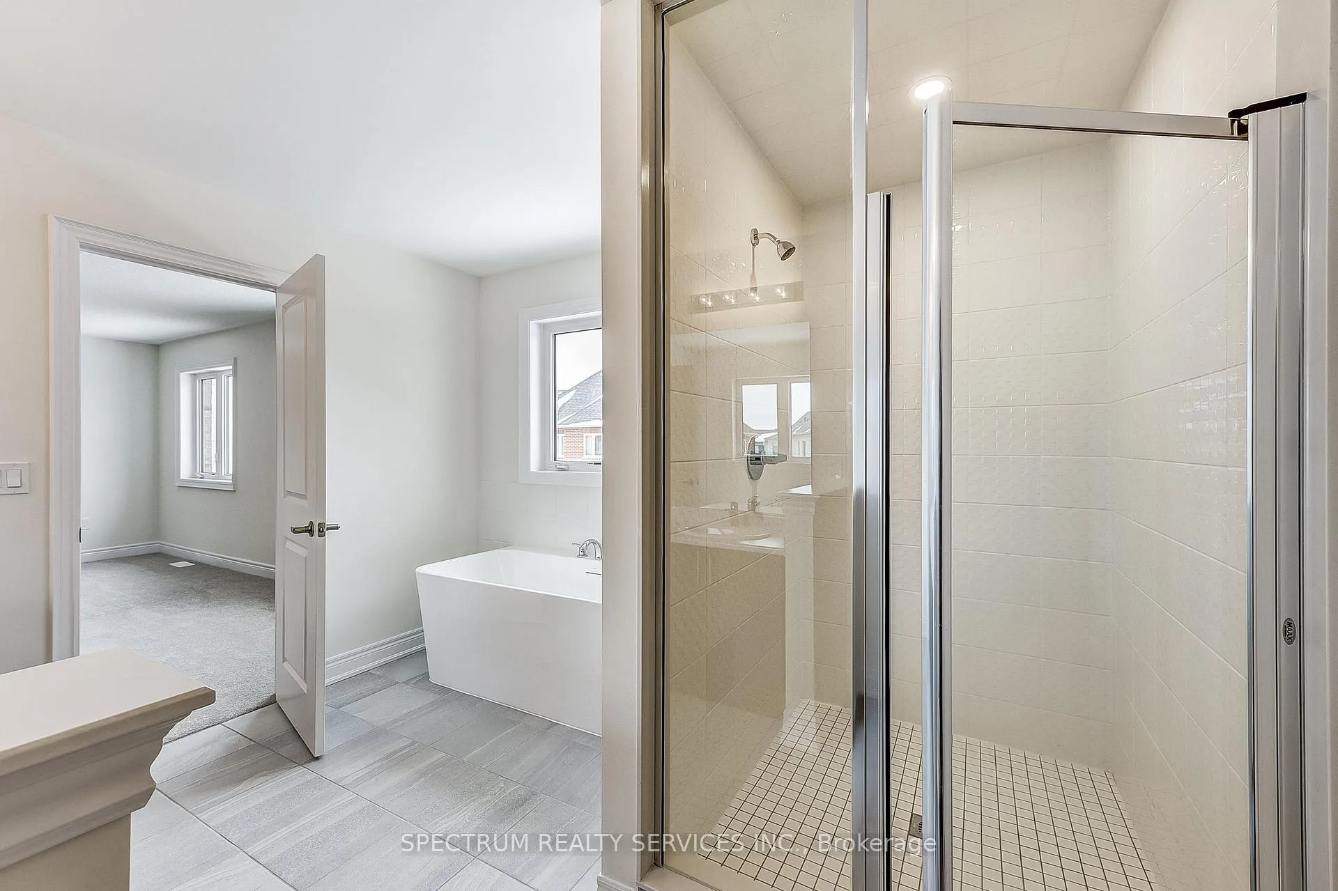 Photo 32 of 27 Rogerson Street E, Clarington, Newcastle — HOMEH