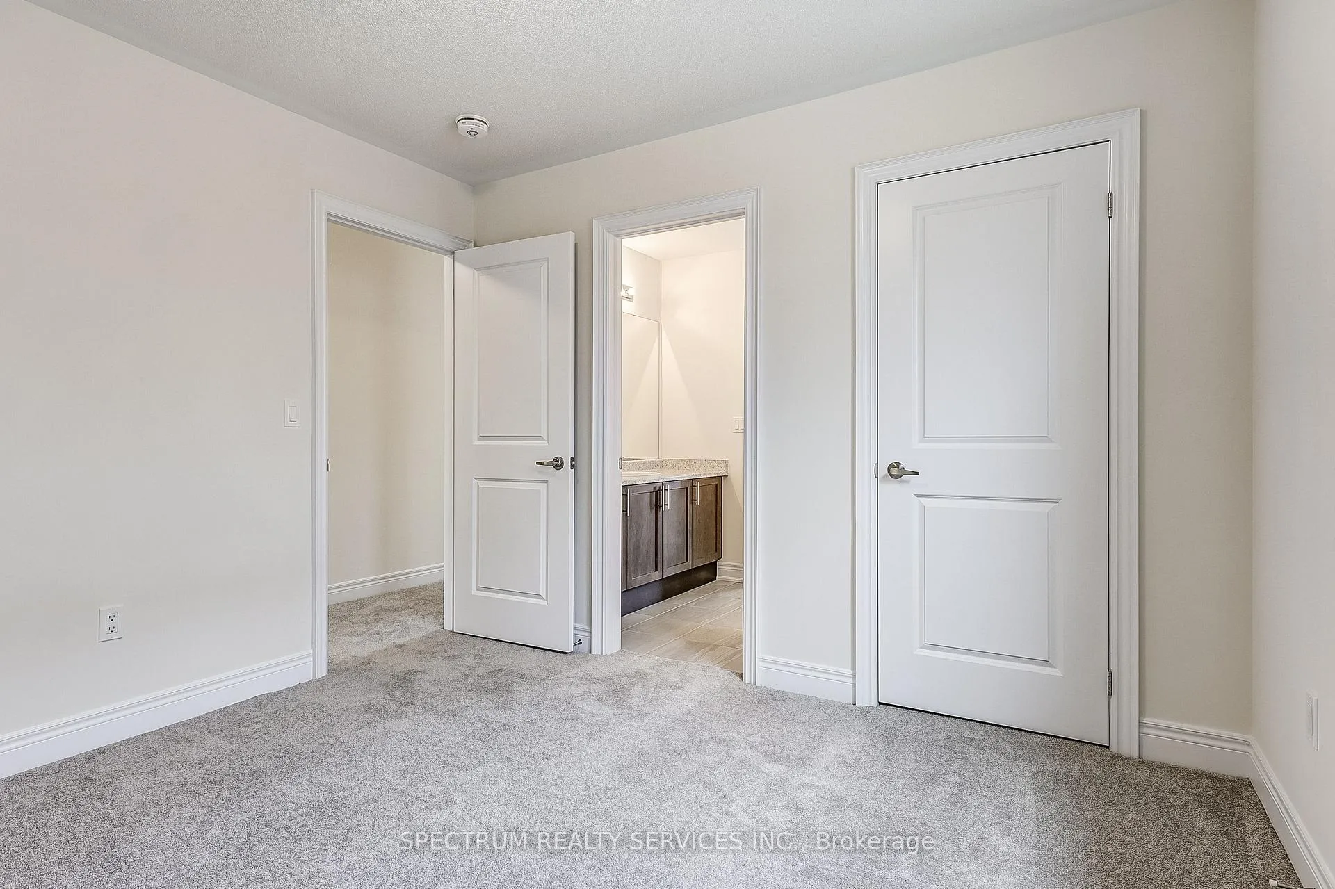 Photo 34 of 27 Rogerson Street E, Clarington, Newcastle — HOMEH