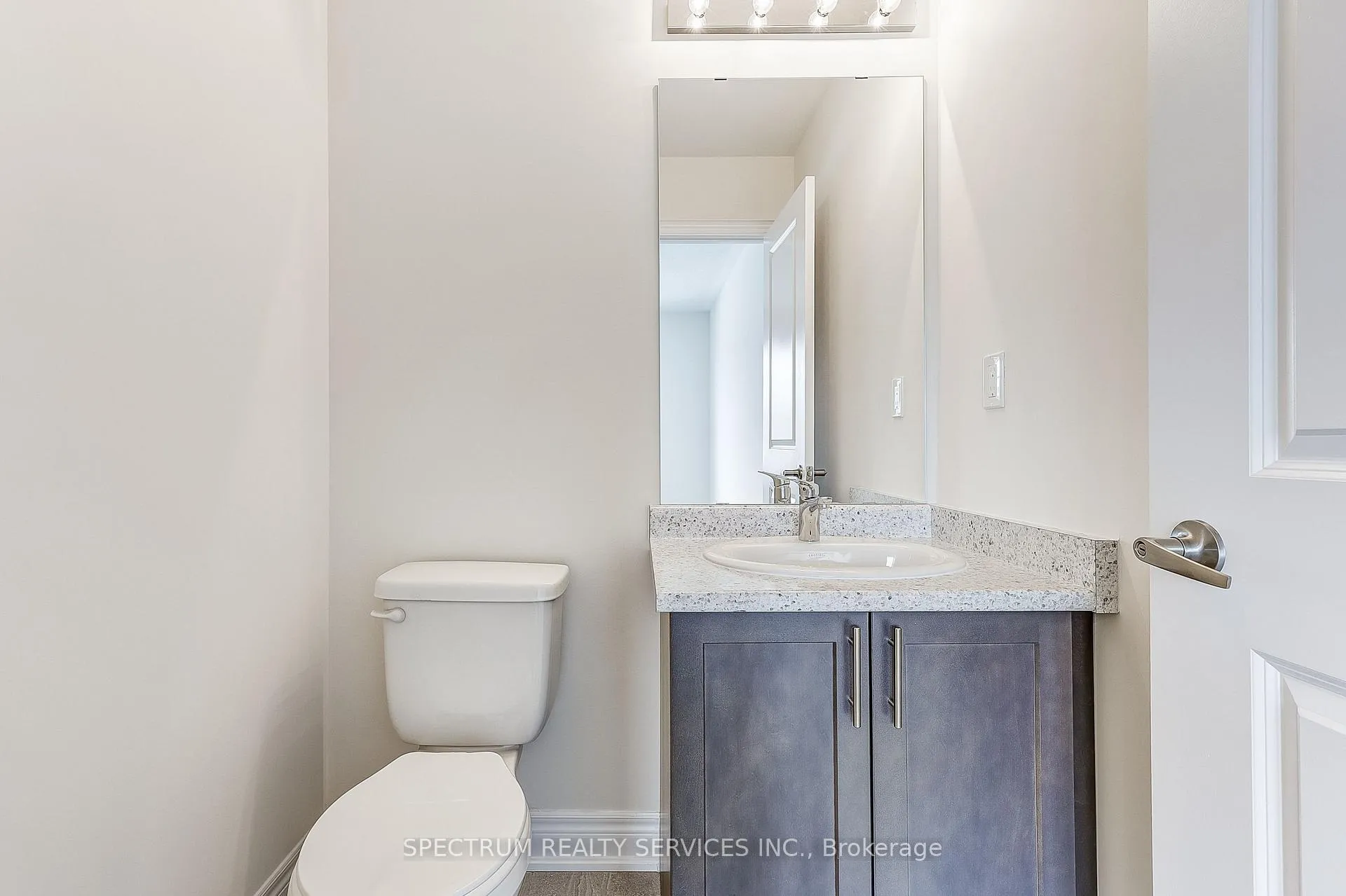 Photo 45 of 27 Rogerson Street E, Clarington, Newcastle — HOMEH