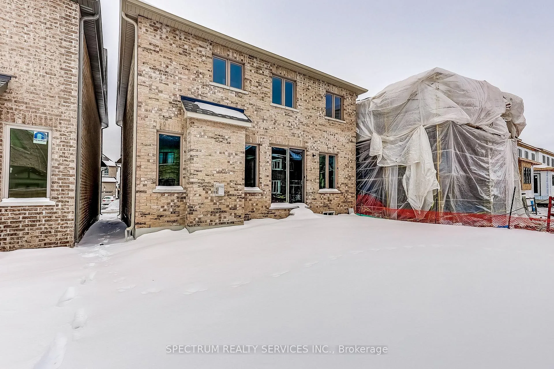 Photo 46 of 27 Rogerson Street E, Clarington, Newcastle — HOMEH