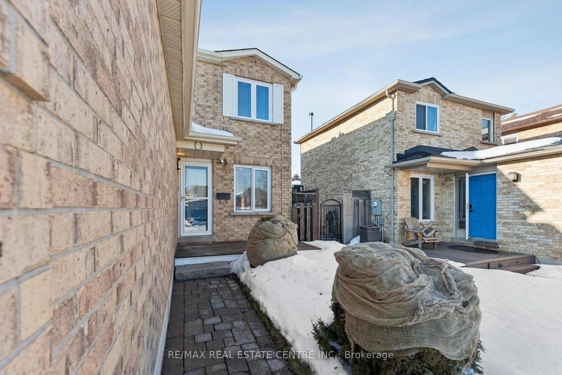 Photo 4 of 14 Glenmanor Drive, Brampton, Heart Lake West — HOMEH