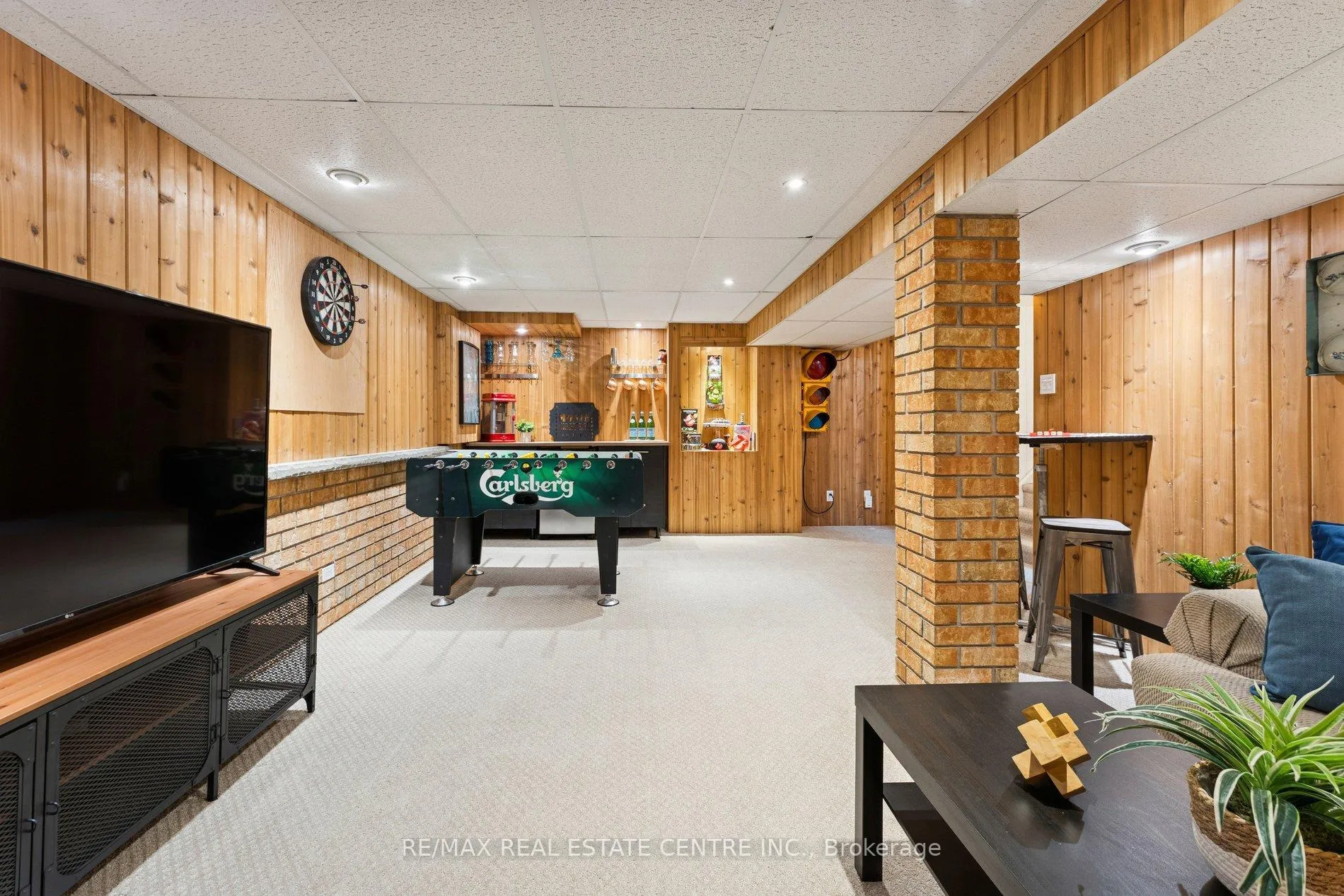 Photo 38 of 14 Glenmanor Drive, Brampton, Heart Lake West — HOMEH