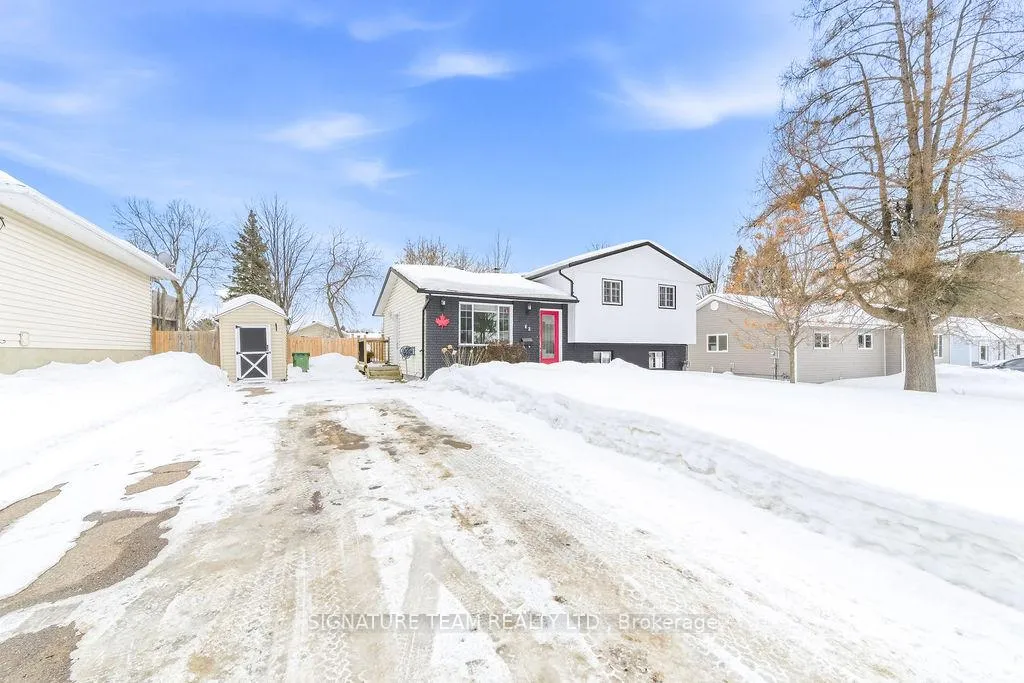Photo 1 of 12 Russell Street, Petawawa — HOMEH