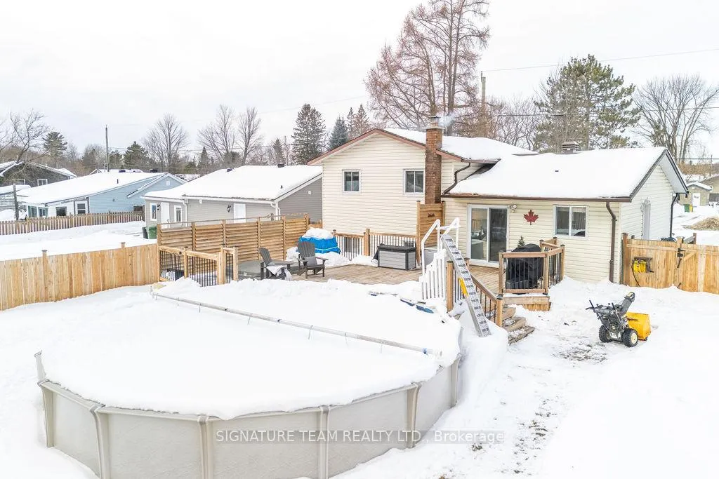 Photo 6 of 12 Russell Street, Petawawa — HOMEH