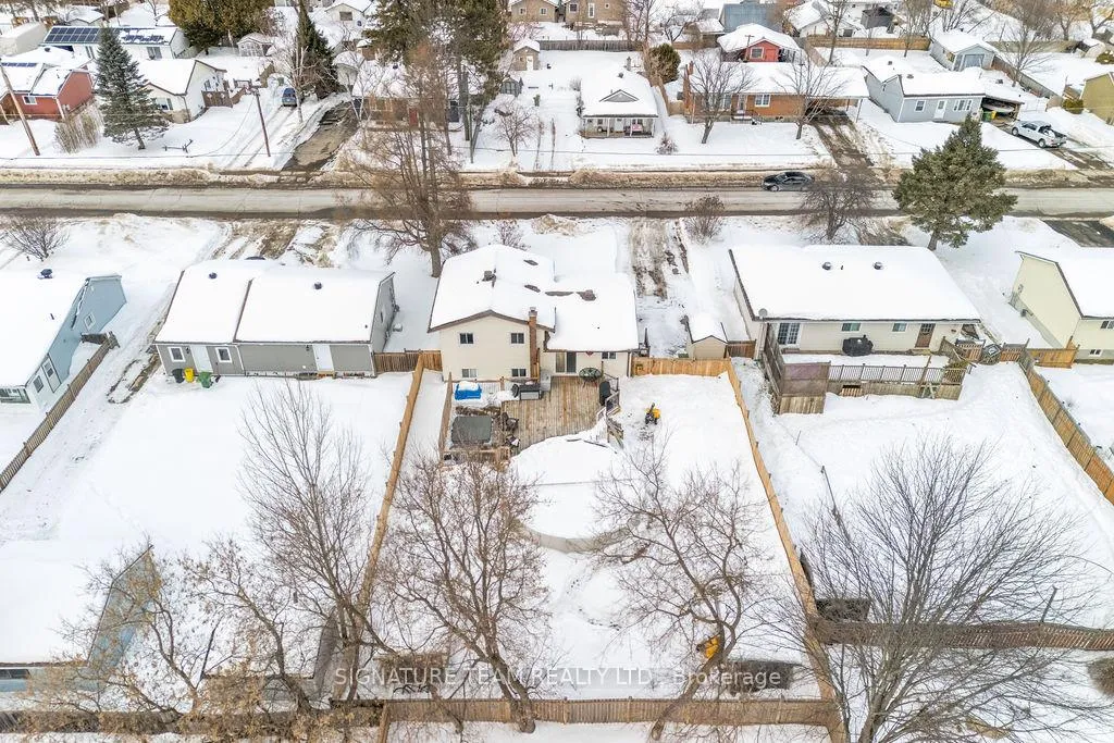 Photo 14 of 12 Russell Street, Petawawa — HOMEH