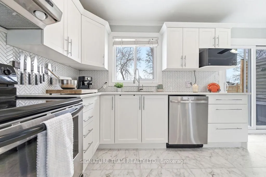 Photo 23 of 12 Russell Street, Petawawa — HOMEH