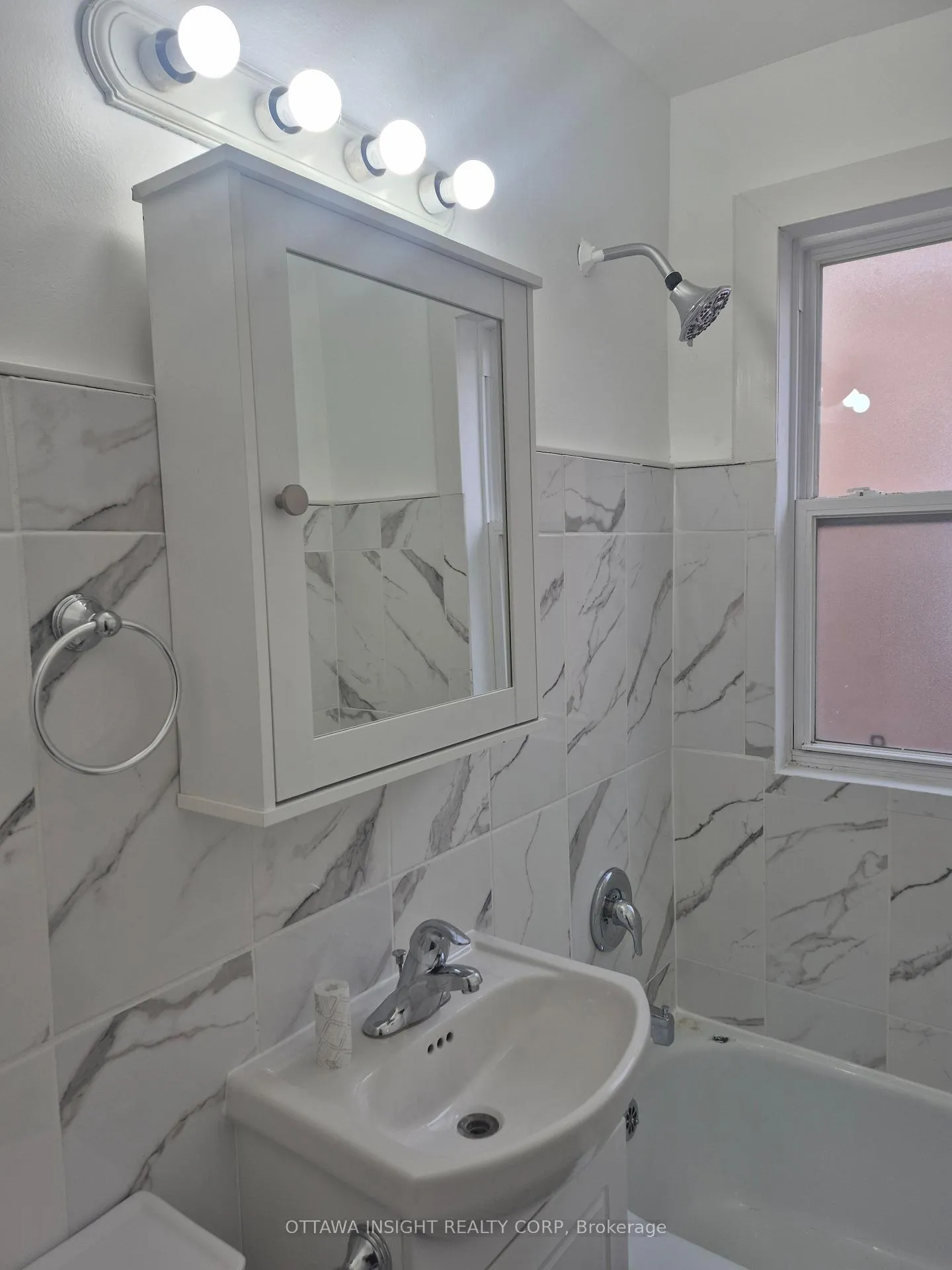 Photo 4 of Unit 5, 649 Rideau Street, Ottawa, Lower Town — HOMEH