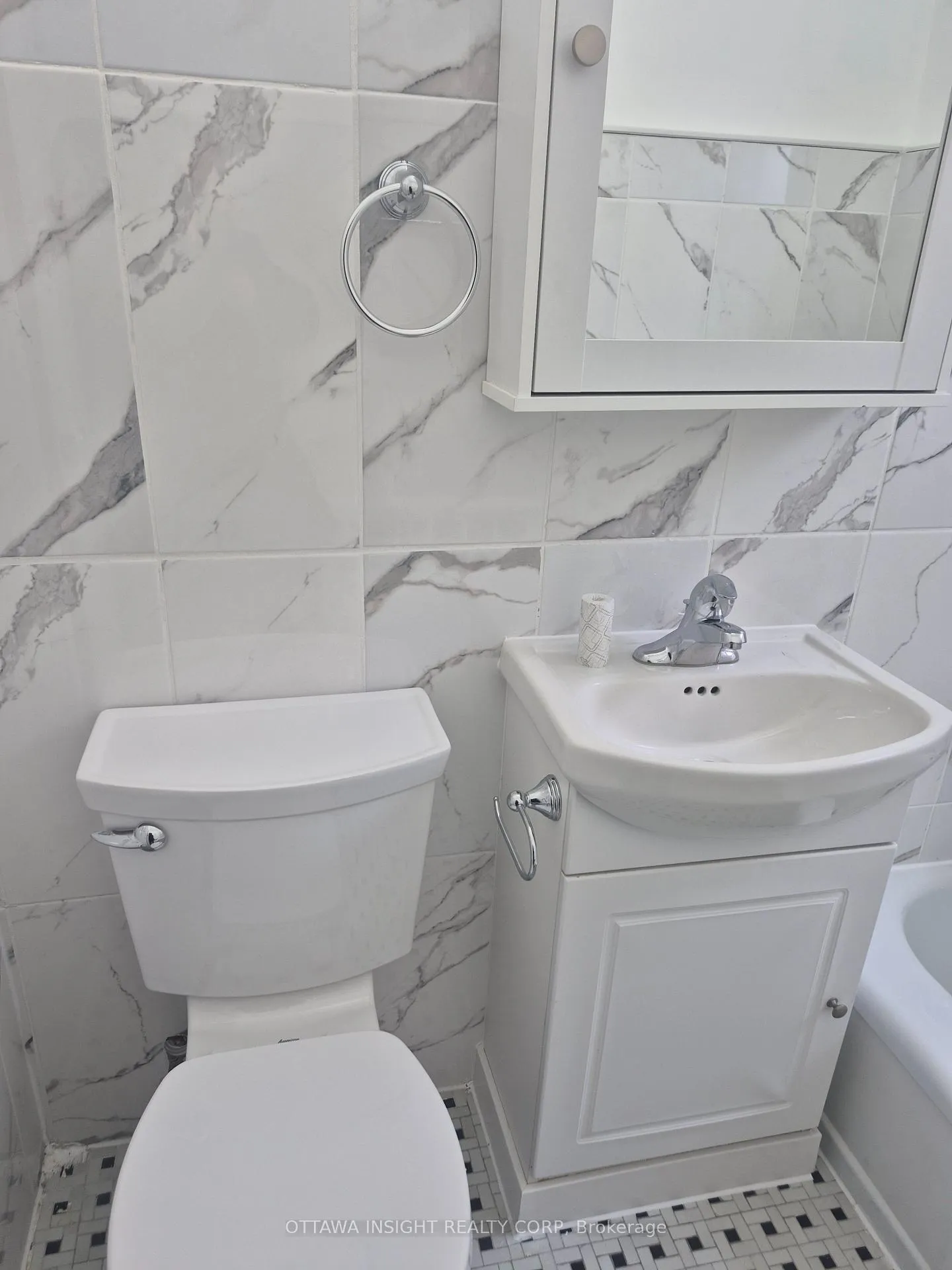 Photo 5 of Unit 5, 649 Rideau Street, Ottawa, Lower Town — HOMEH