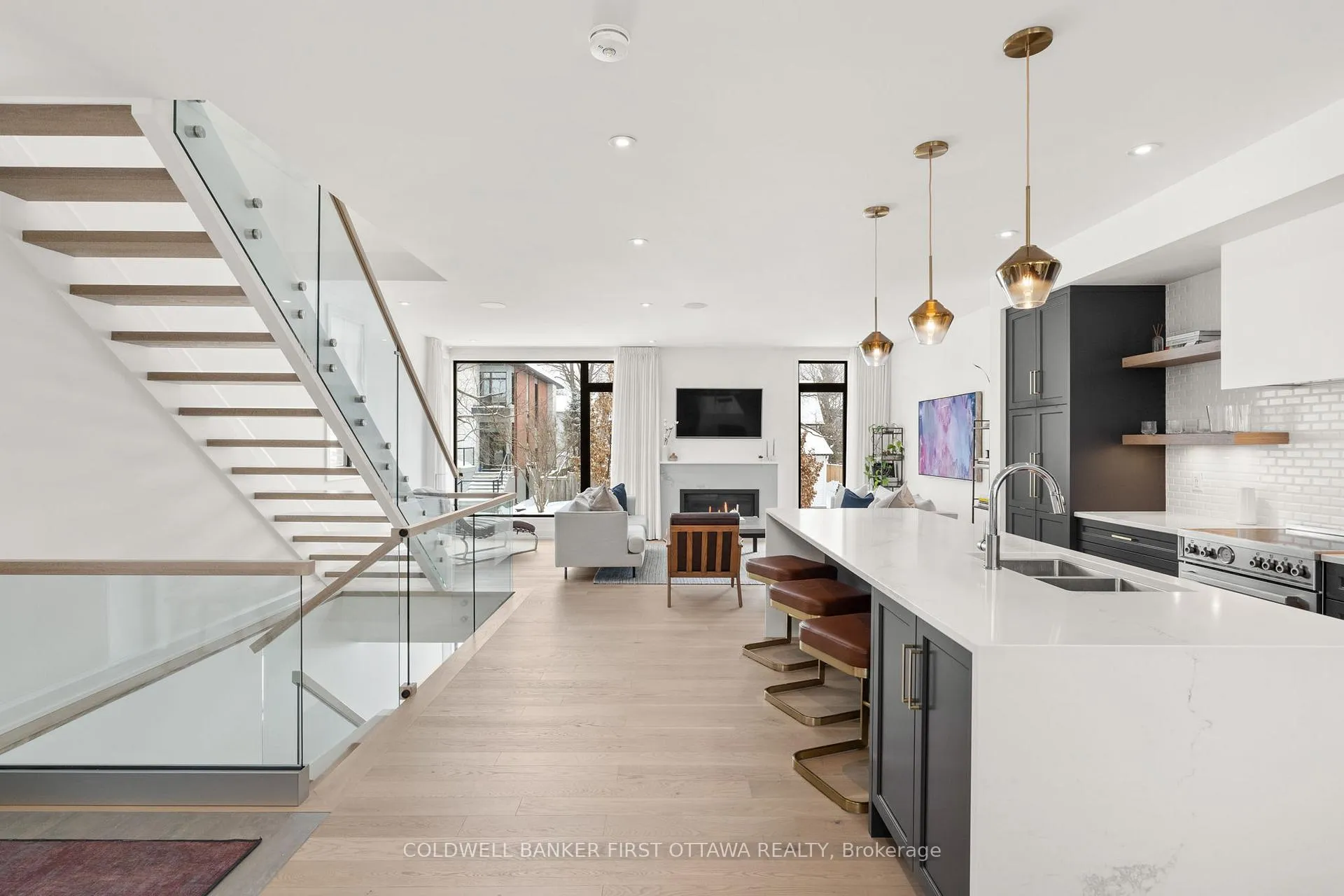 Photo 7 of 524 Edison Avenue, Ottawa, McKellar/Highland — HOMEH
