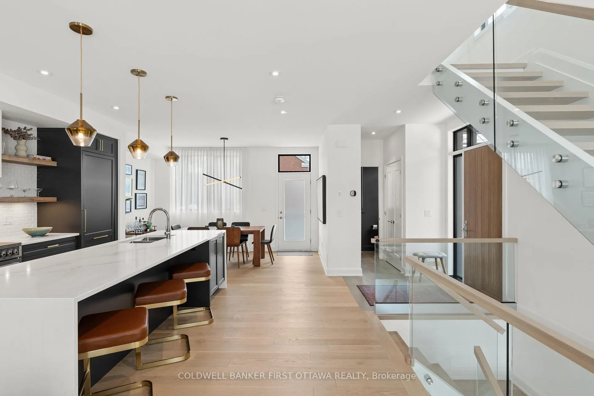 Photo 14 of 524 Edison Avenue, Ottawa, McKellar/Highland — HOMEH