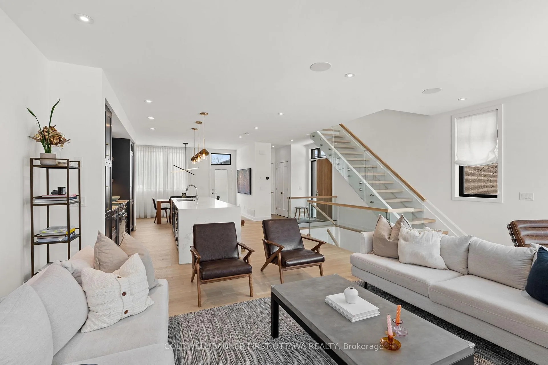 Photo 18 of 524 Edison Avenue, Ottawa, McKellar/Highland — HOMEH
