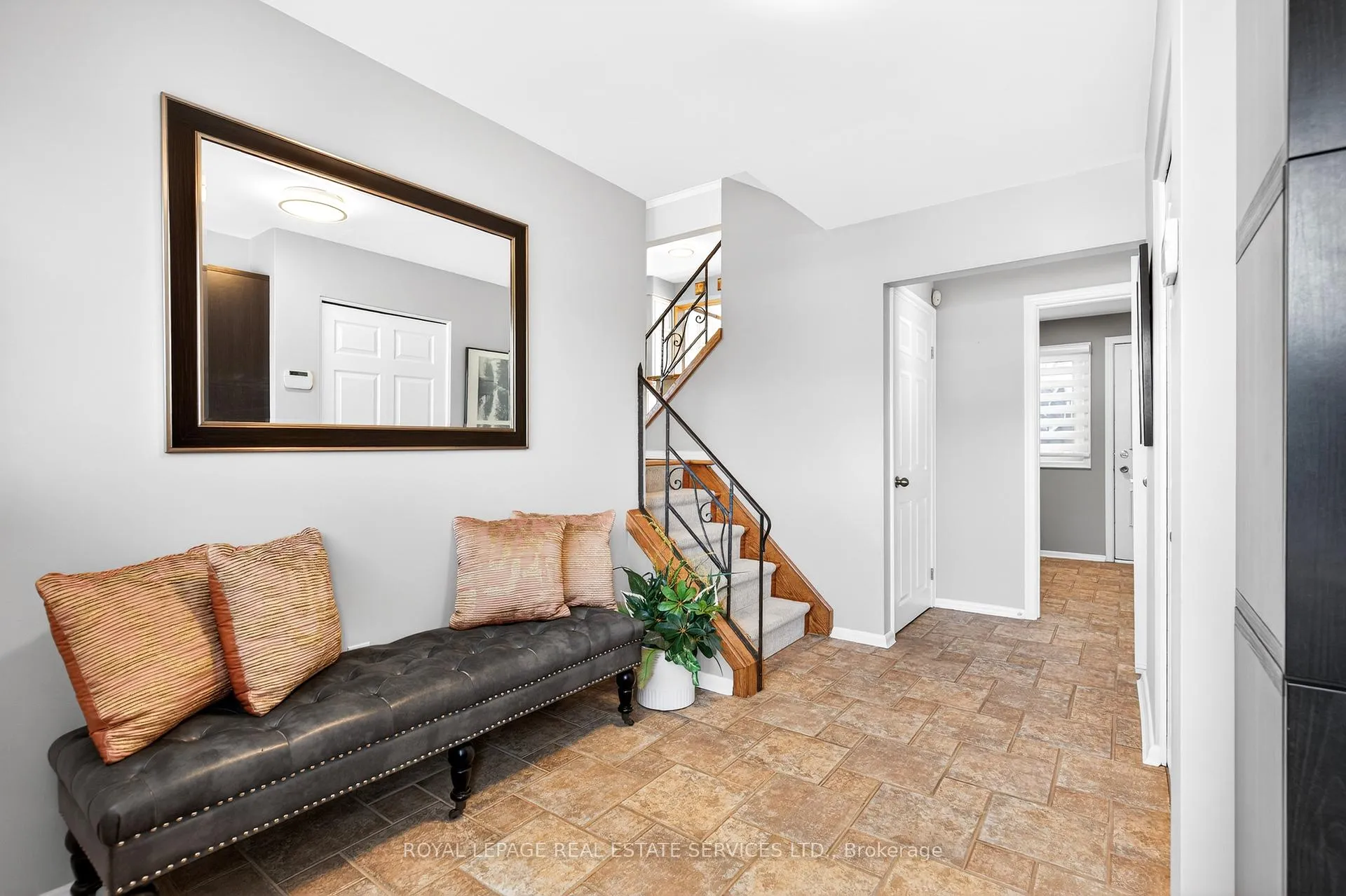 Photo 6 of 15 Belair Drive, Hamilton, Centremount — HOMEH