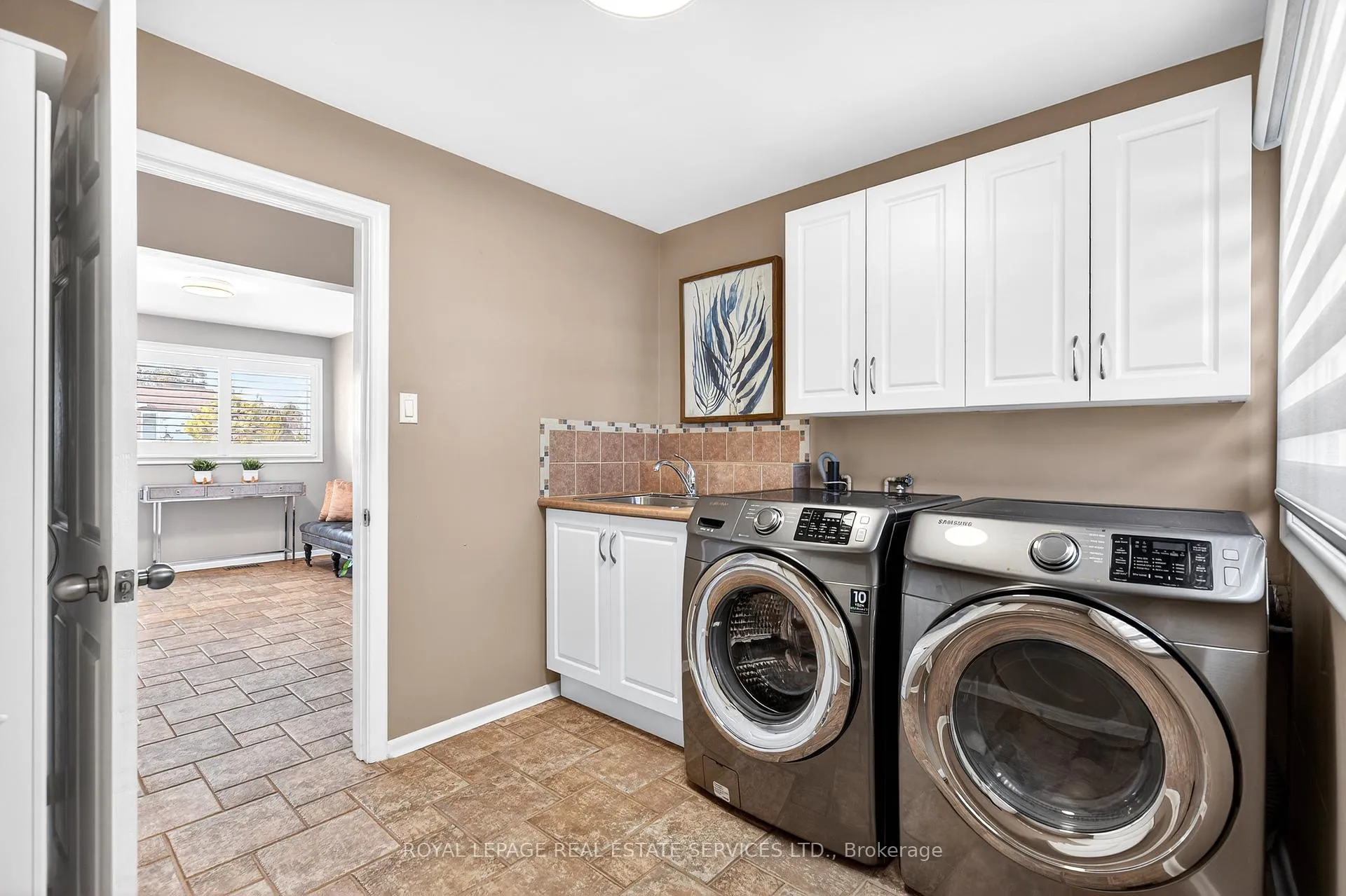 Photo 7 of 15 Belair Drive, Hamilton, Centremount — HOMEH